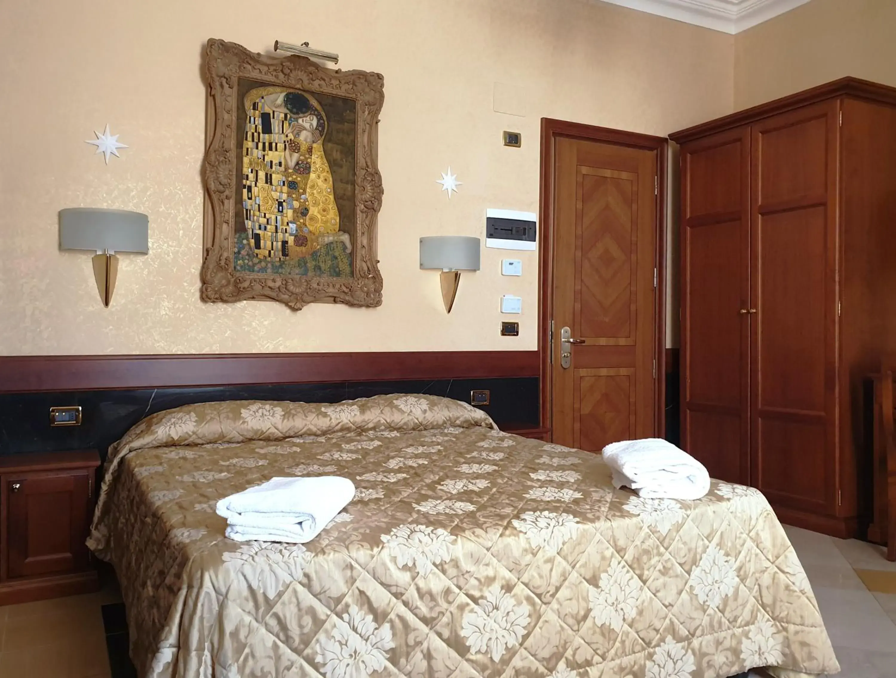 Double or Twin Room in Hotel Bolivar Double or Twin Room in Hotel Bolivar