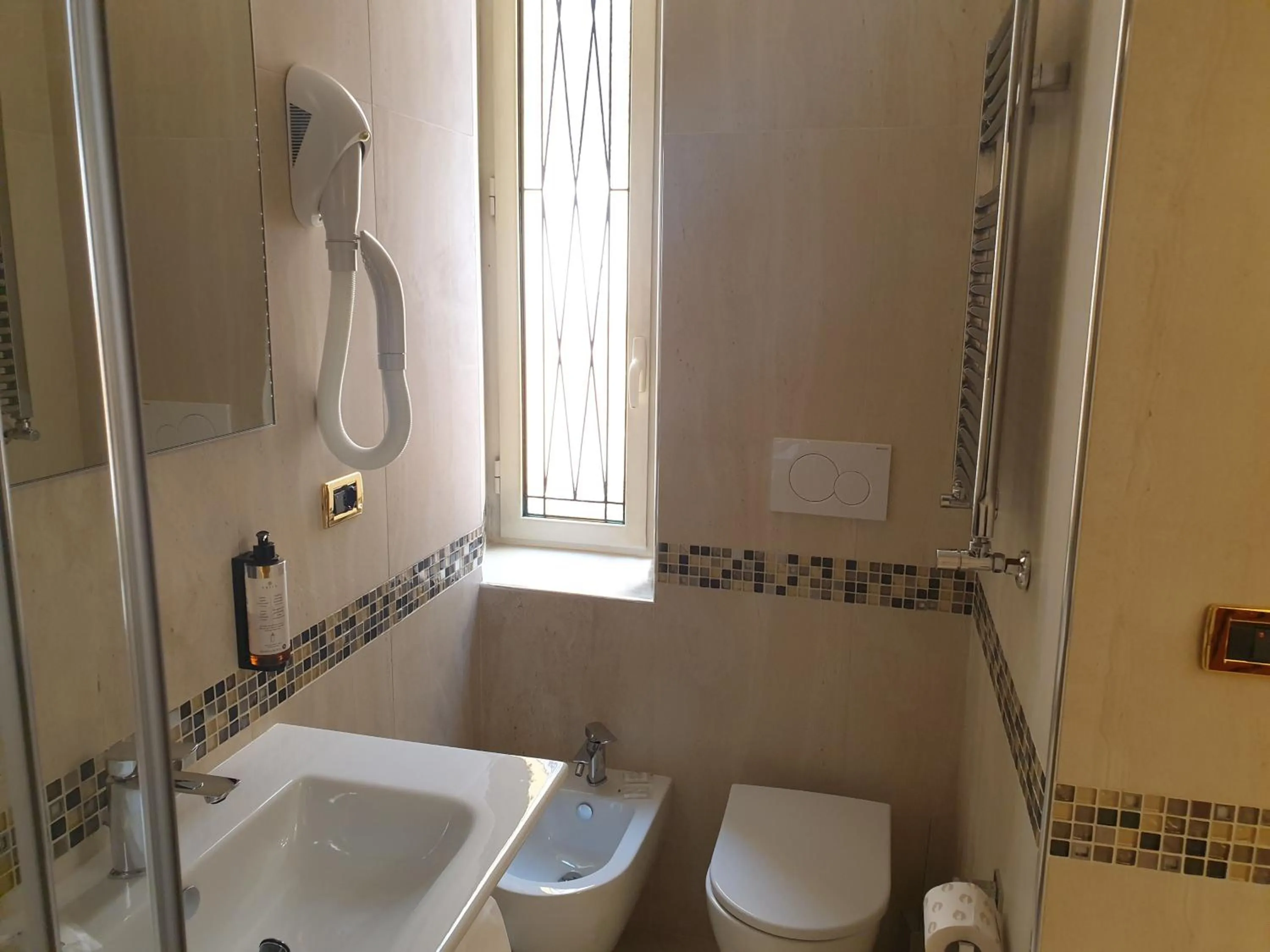 Bathroom in Hotel Bolivar