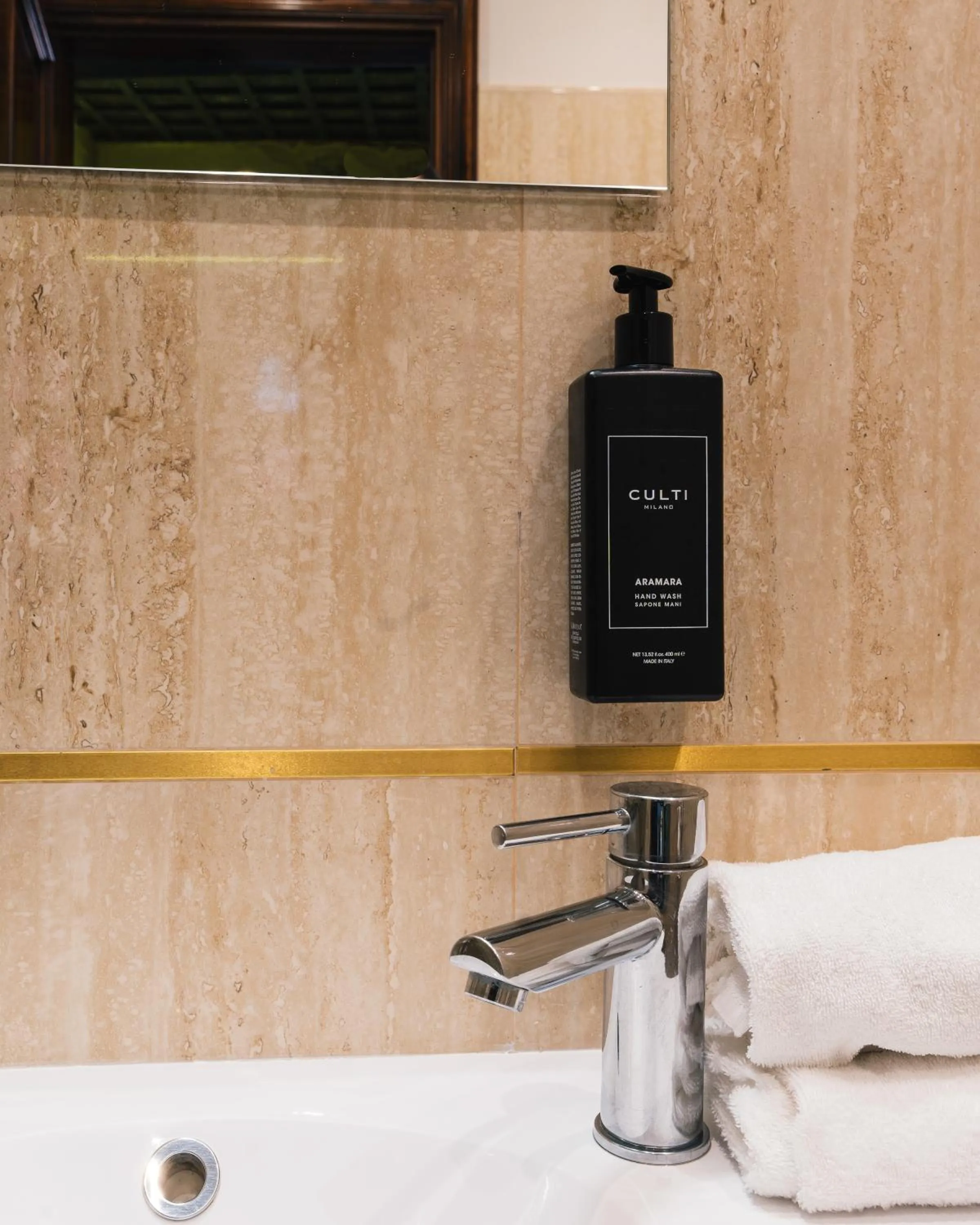 Bathroom in Ca' Amadi