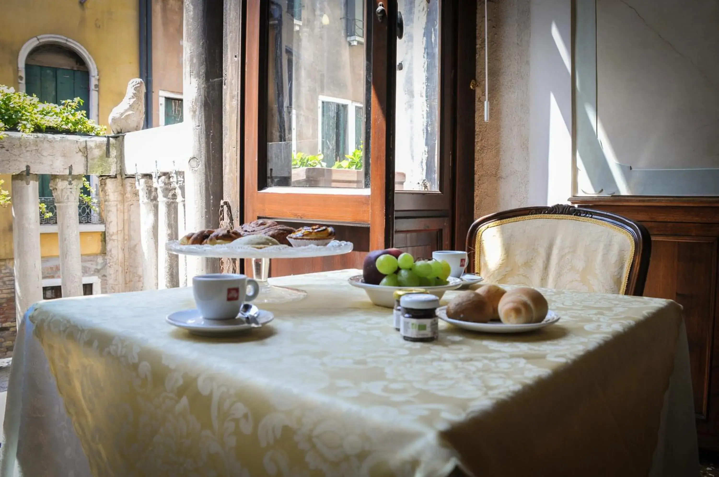 Restaurant/places to eat in Ca' Amadi Restaurant/places to eat in Ca' Amadi