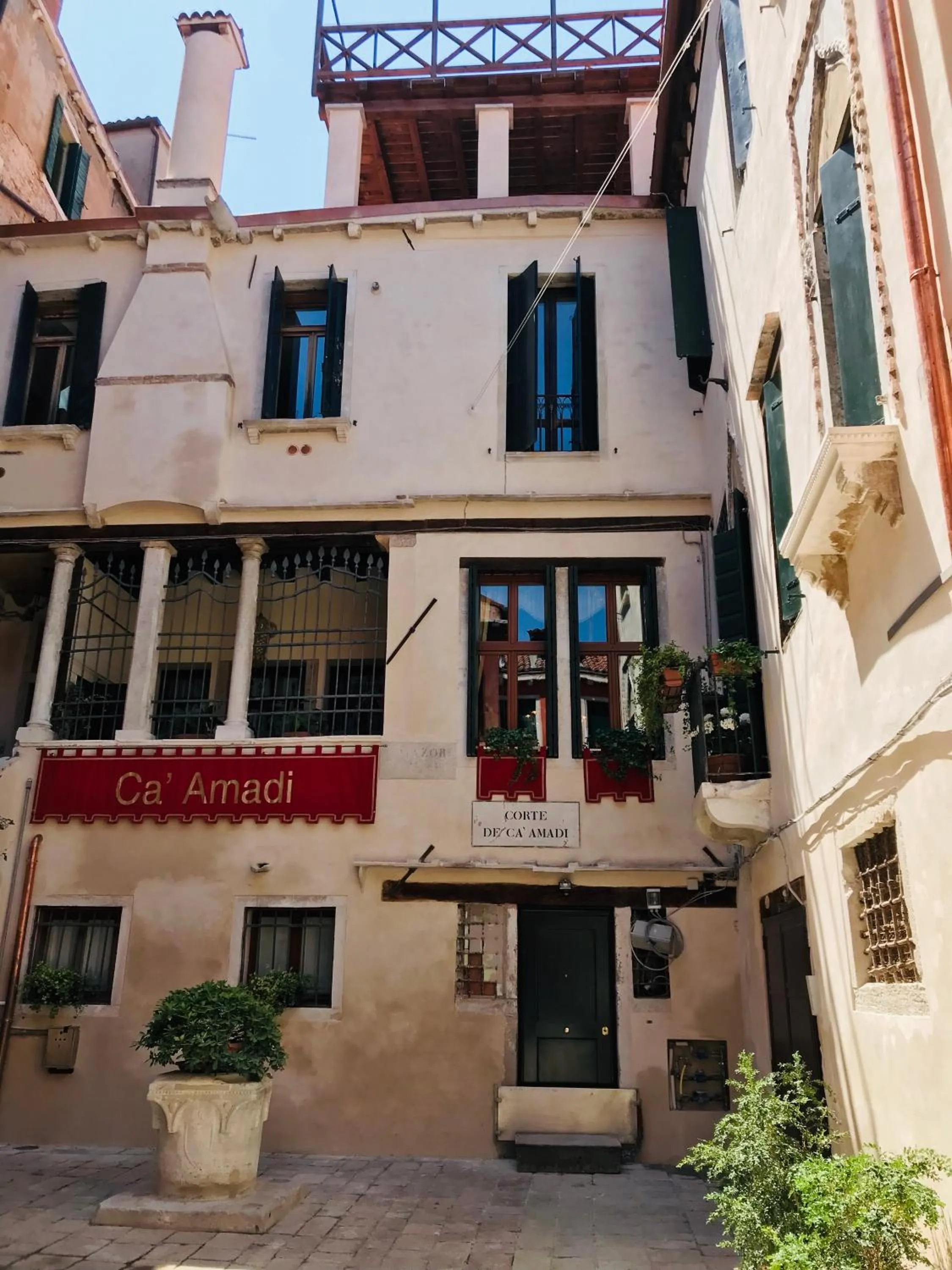 Property building in Ca' Amadi