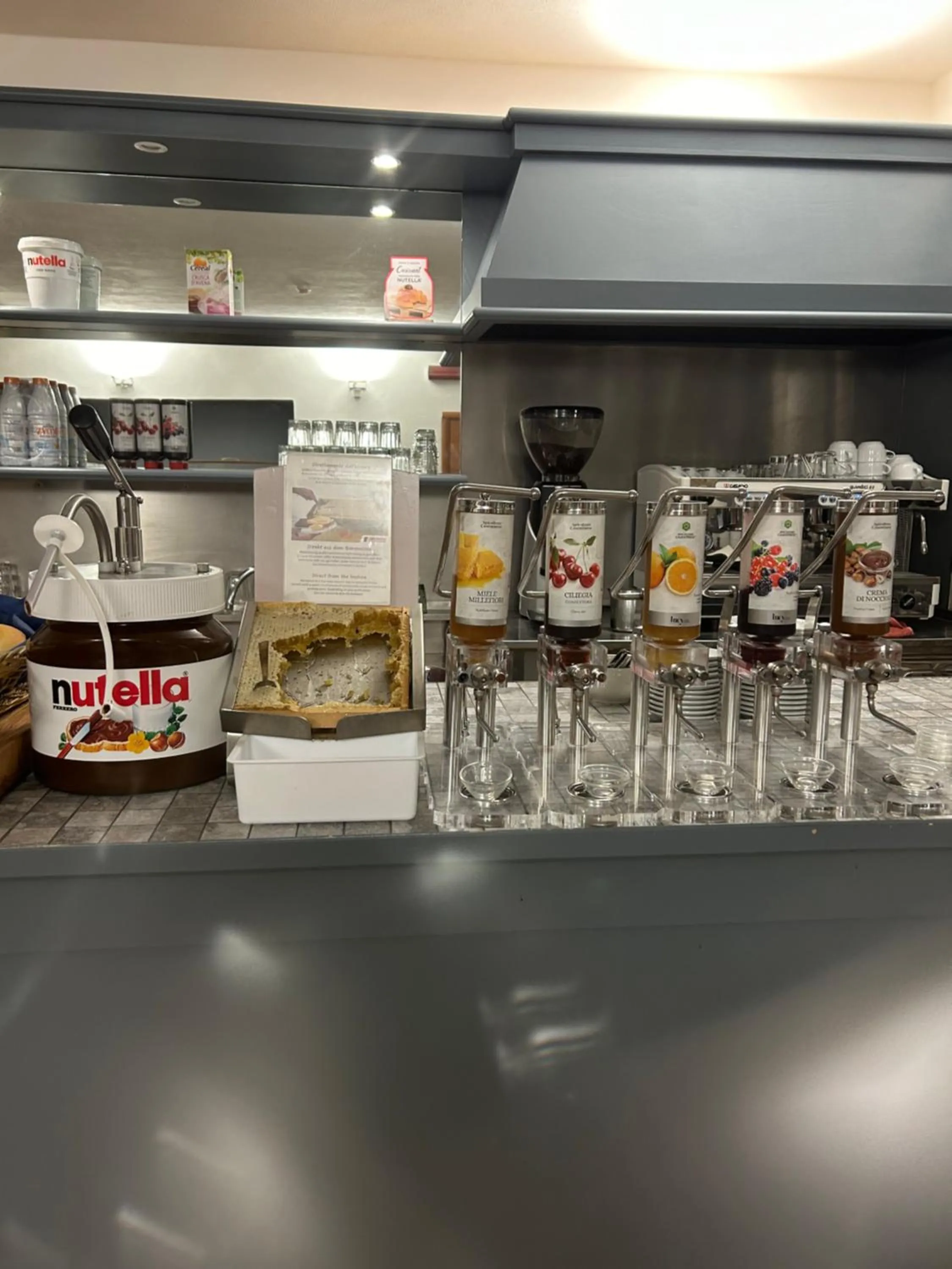 Food and drinks in Hotel Le Due Fontane