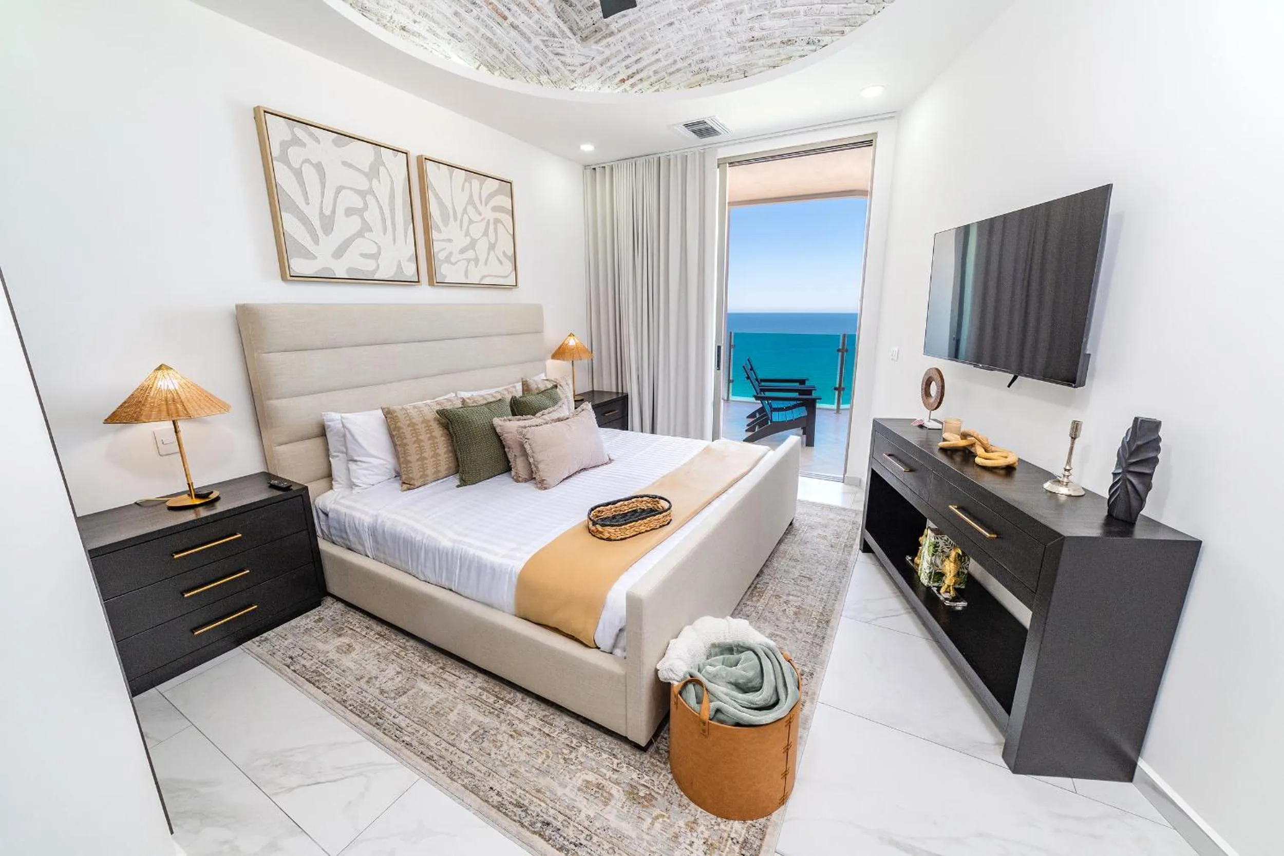 Bed in Esmeralda Beach Resort