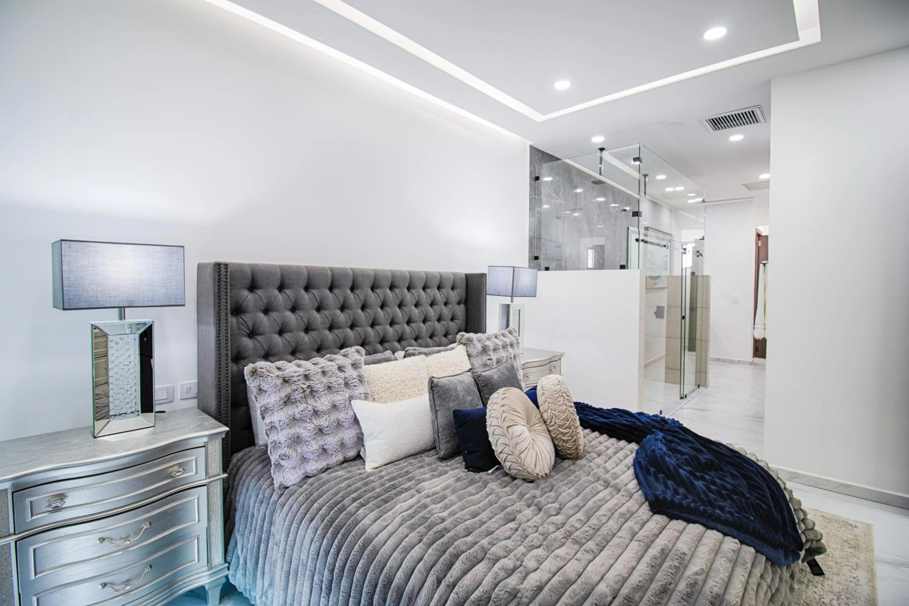 Bed in Esmeralda Beach Resort