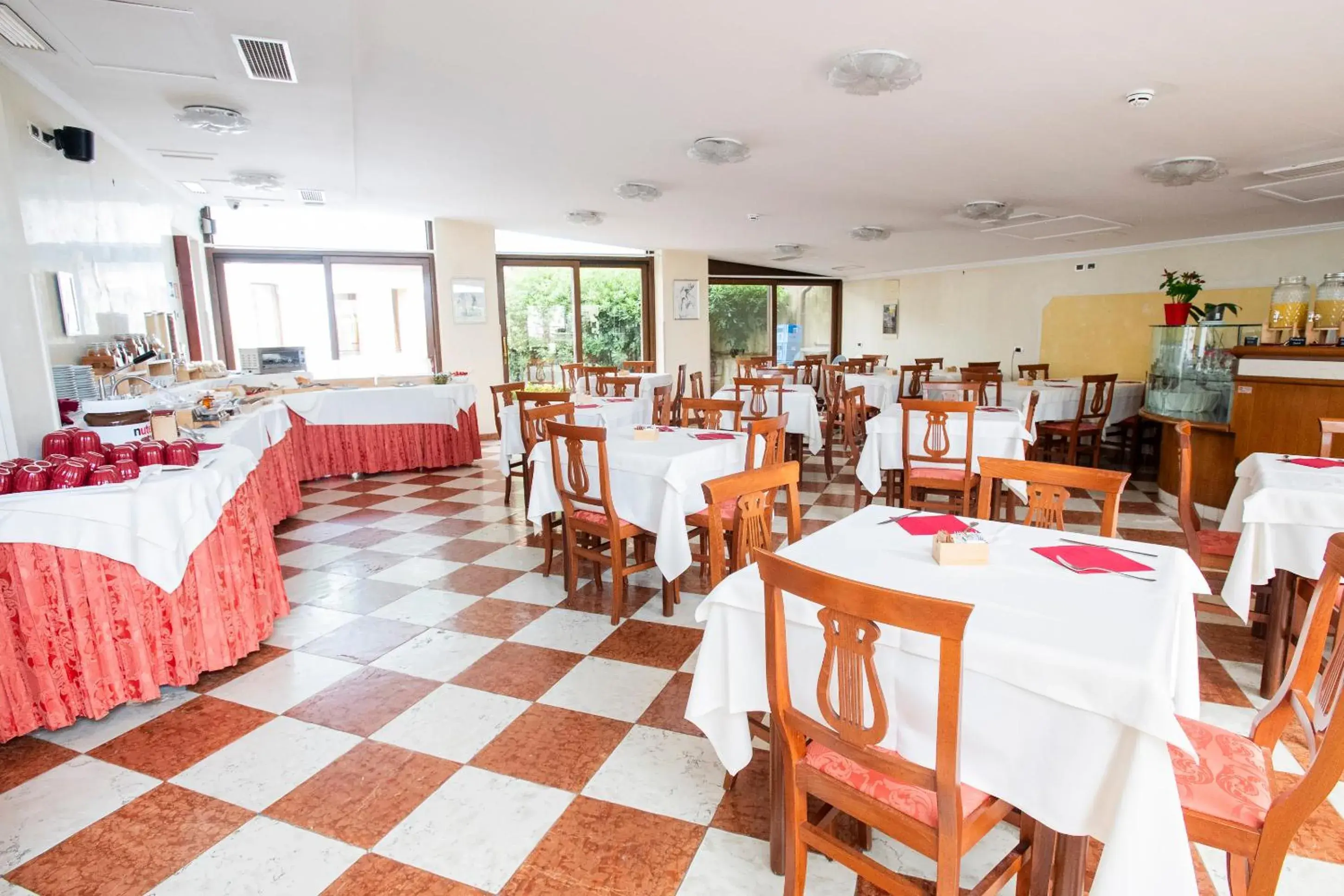 Lounge or bar in Hotel Russo Palace Lounge or bar in Hotel Russo Palace