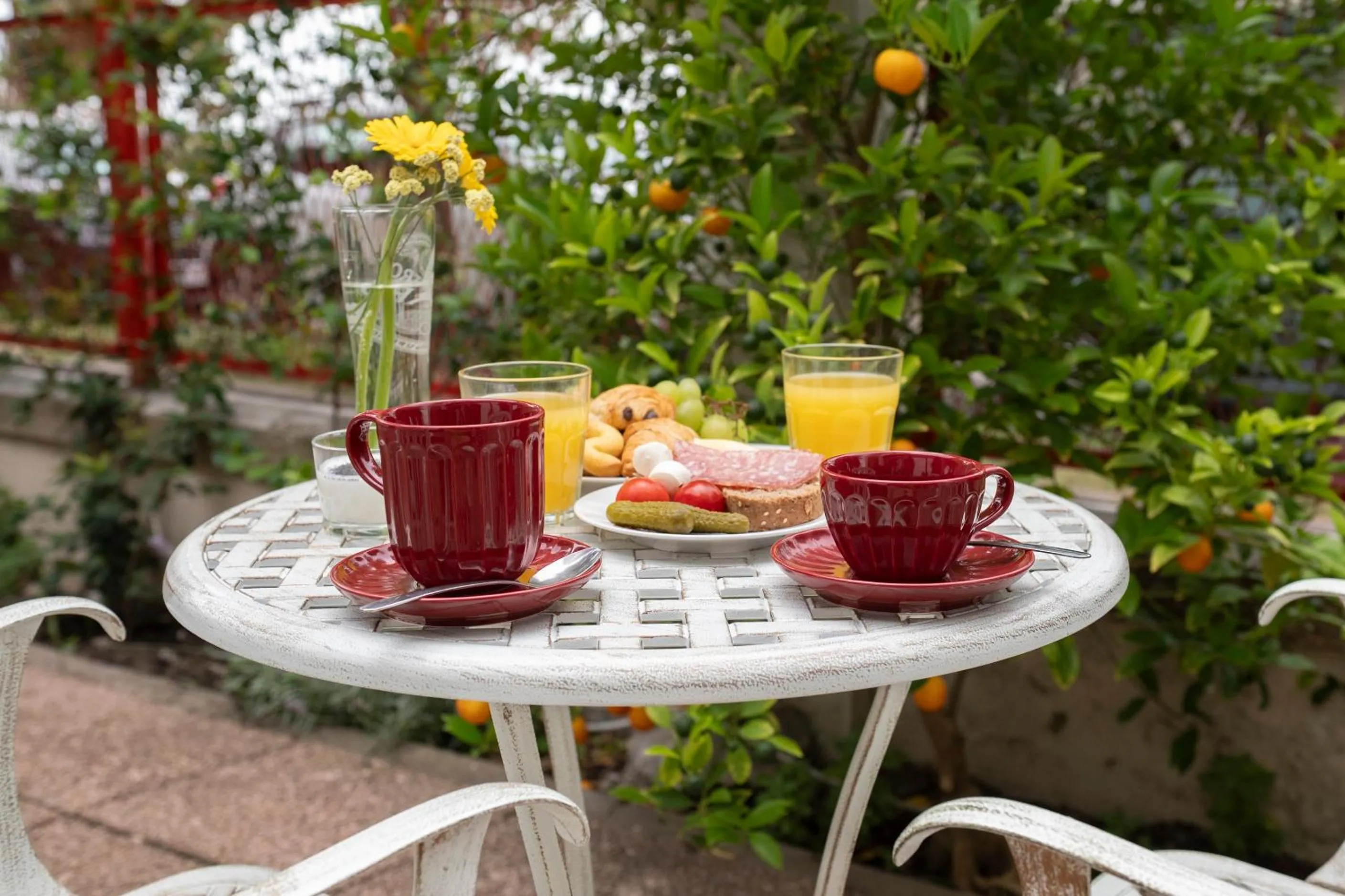 Food and drinks in Hotel Russo Palace