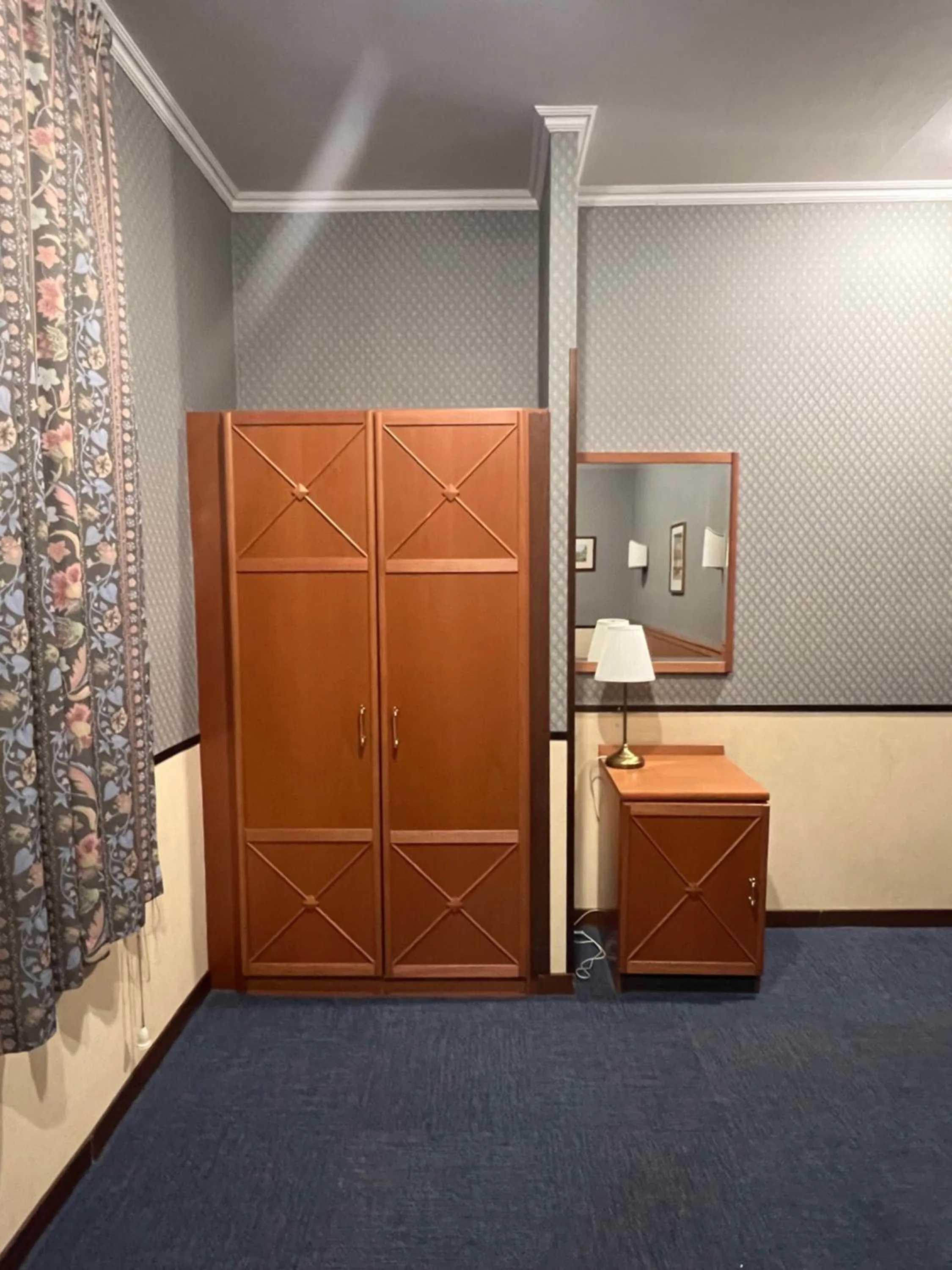 wardrobe in Hotel Garda