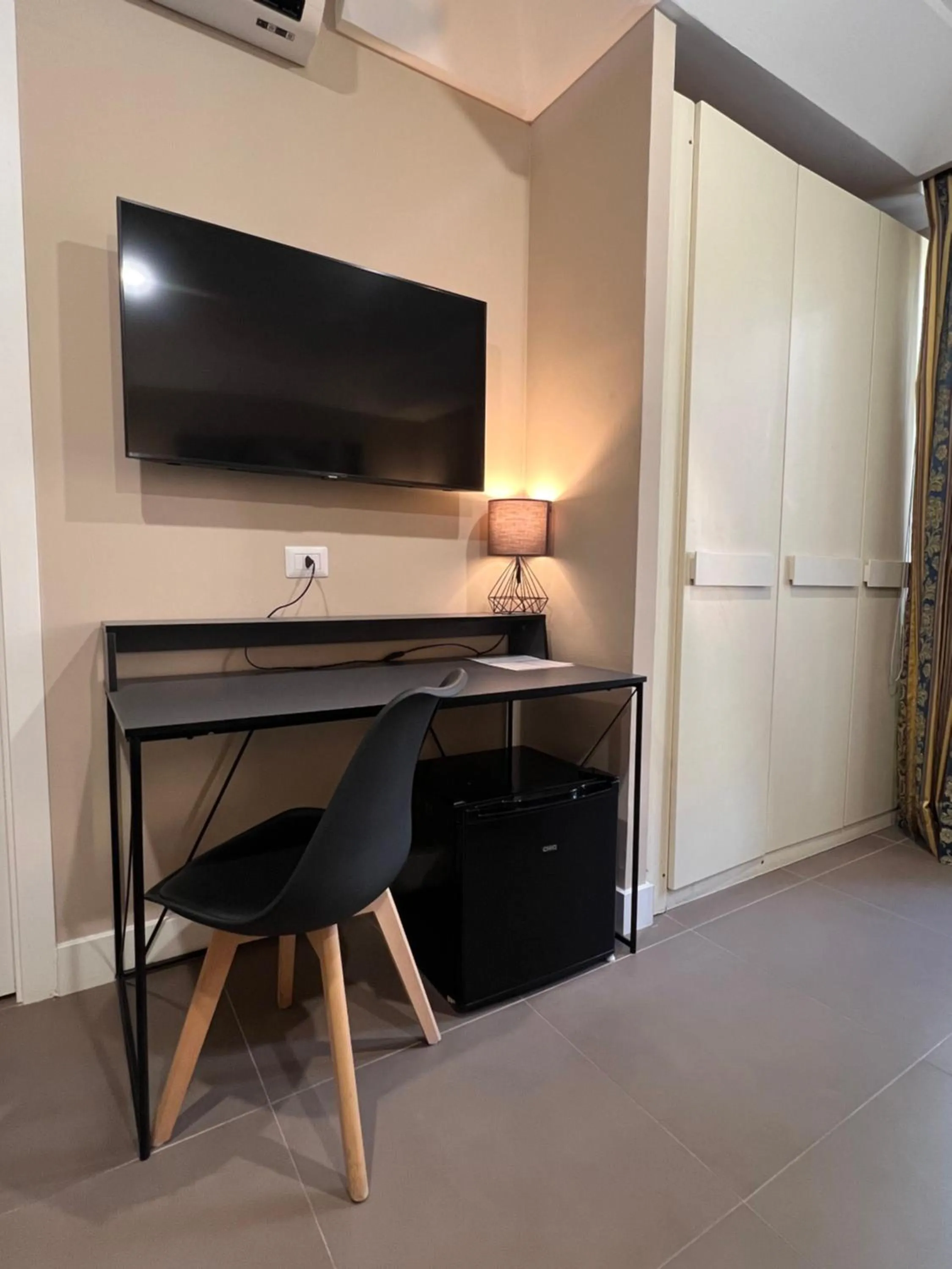 TV and multimedia in Hotel Garda