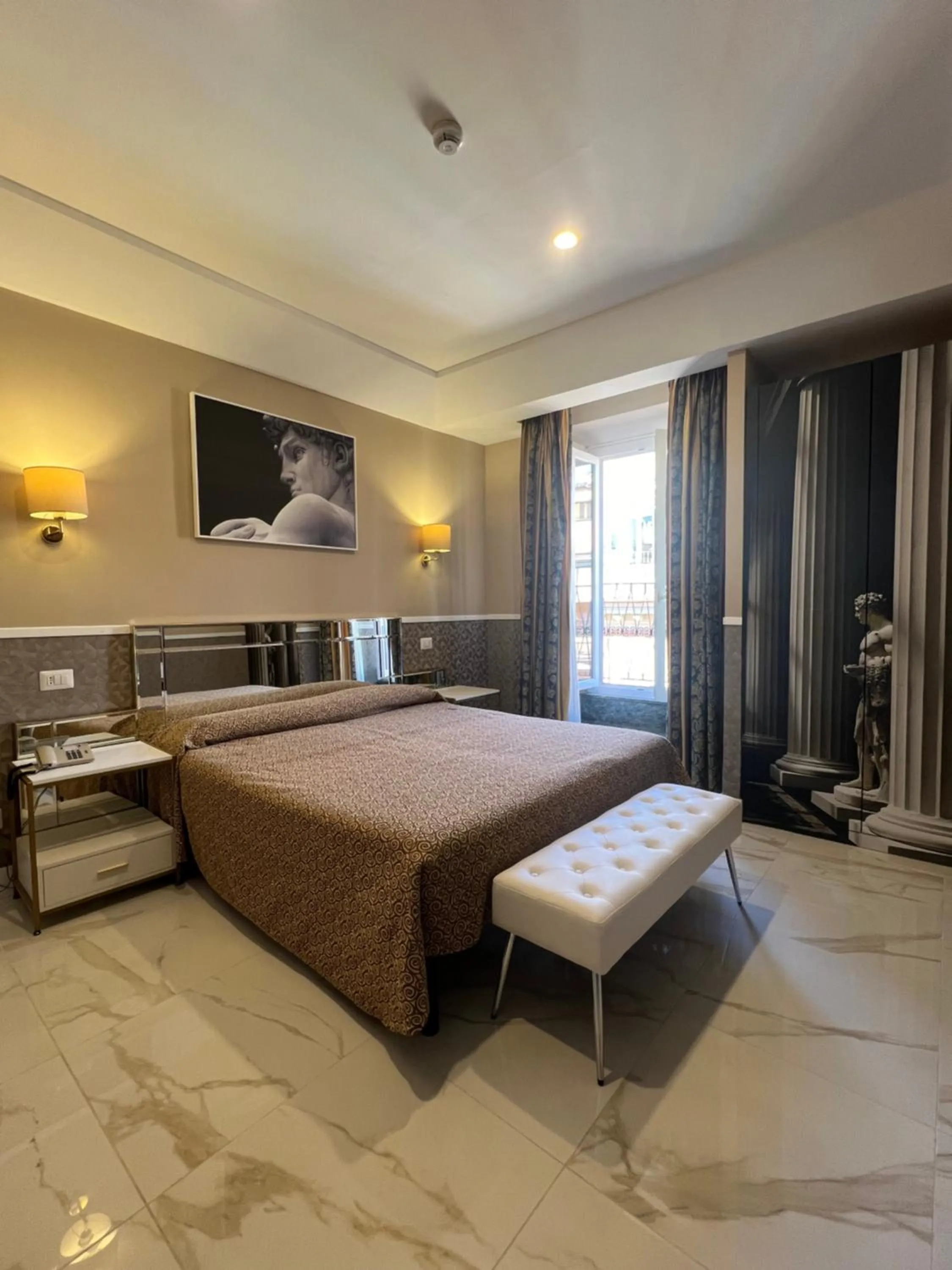 Photo of the whole room, Bed in Hotel Garda