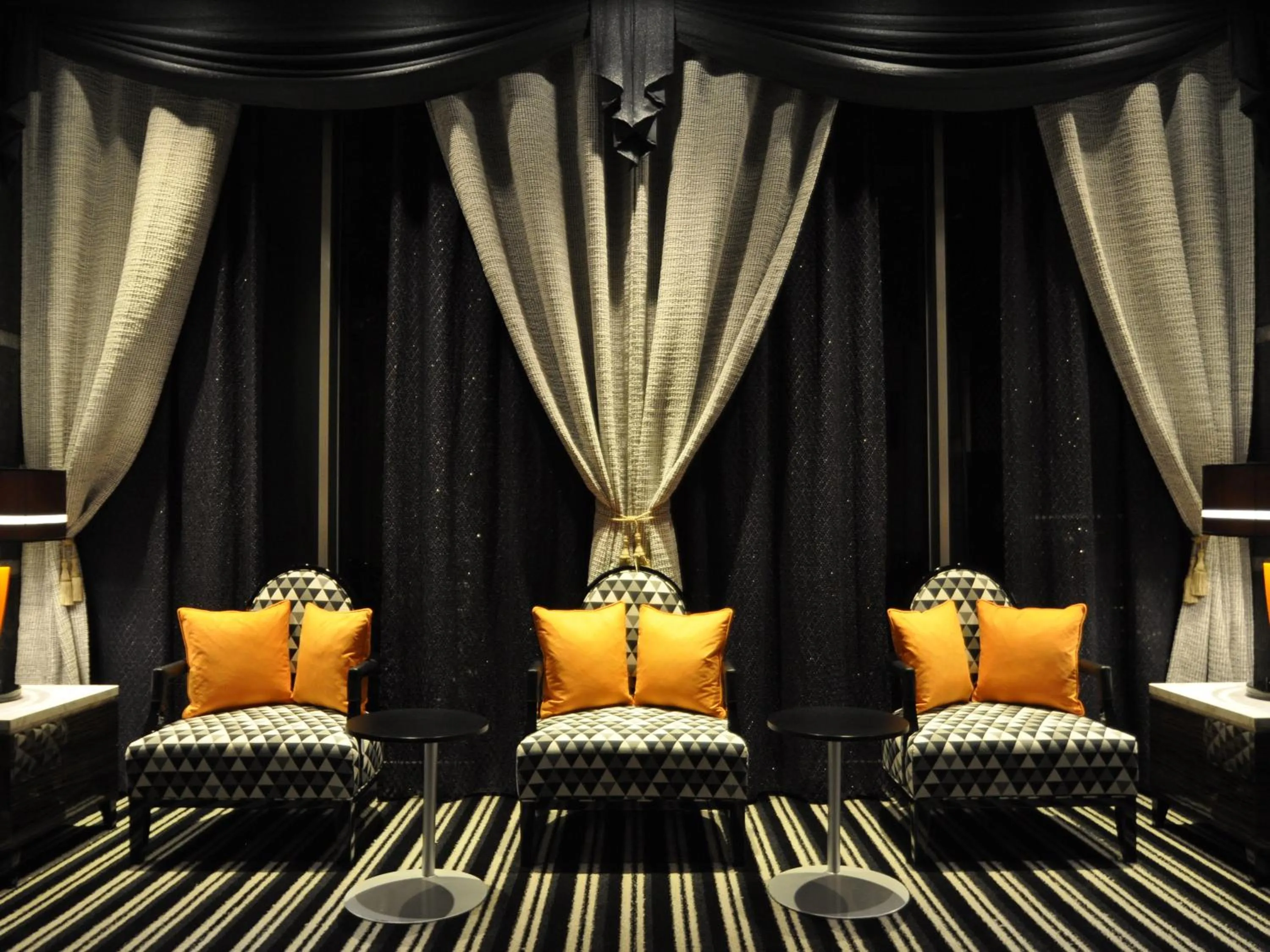 Lobby or reception in APA Hotel Nagoya Fushimi Ekikita