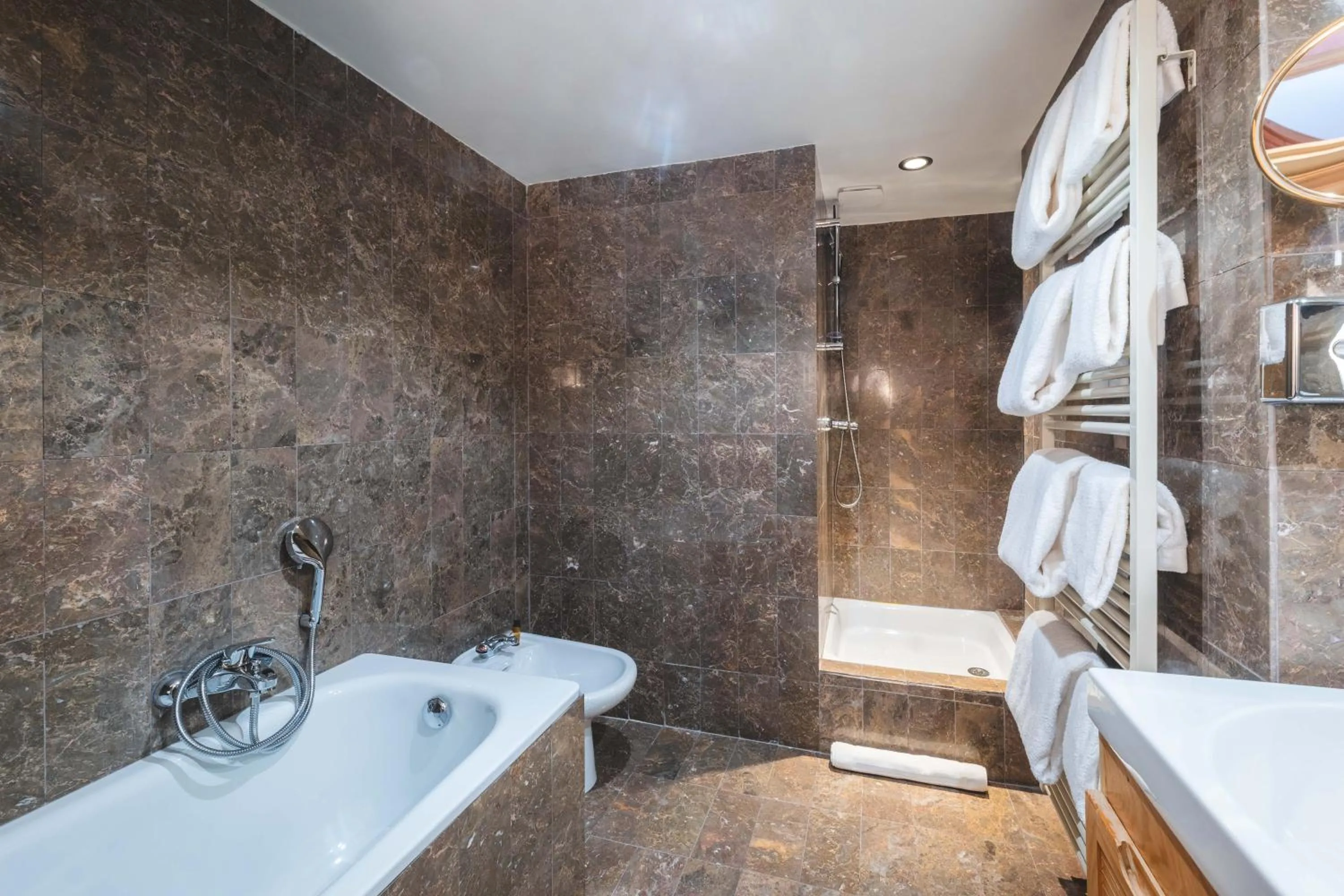 Shower in Hotel Carlina