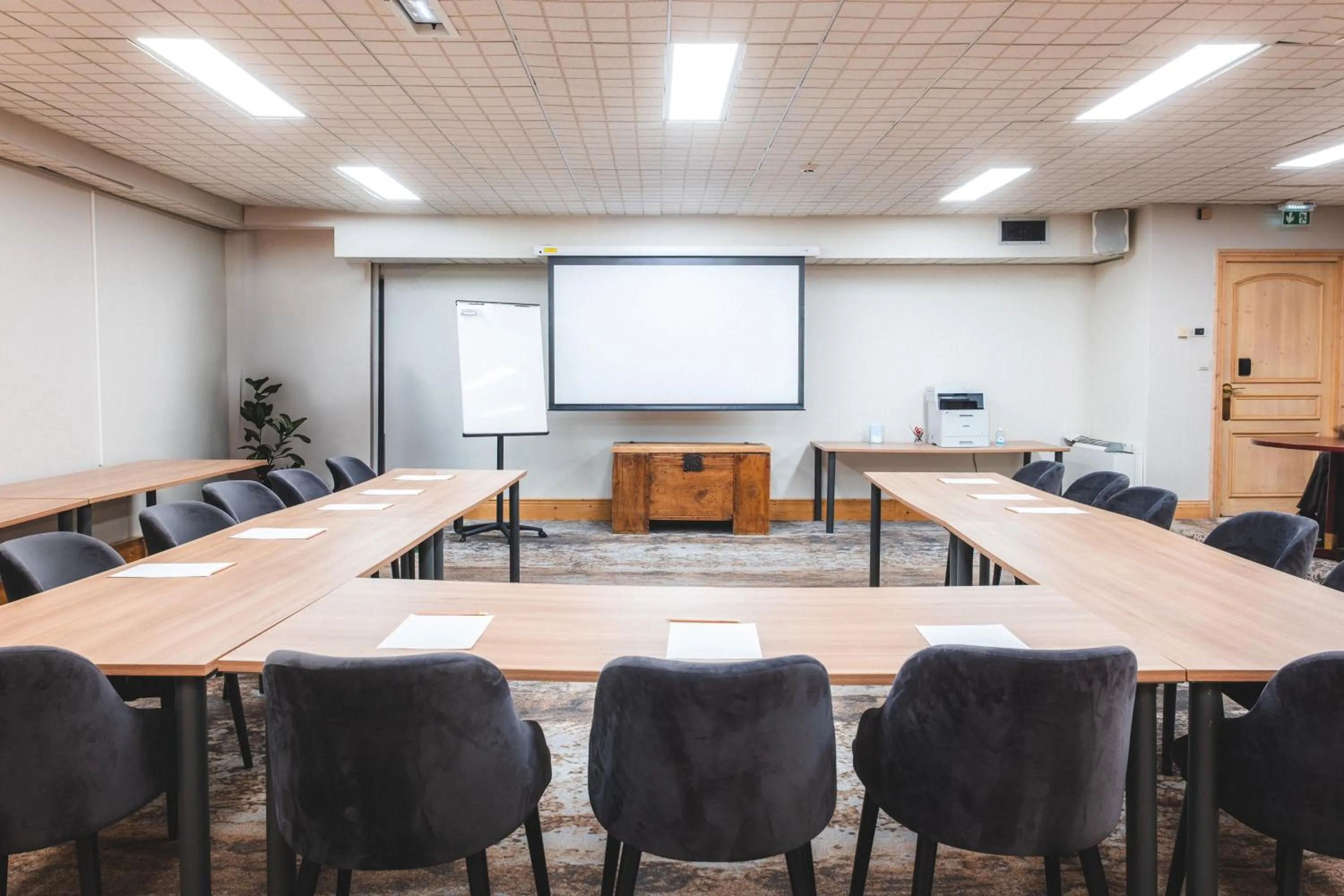 Business facilities in Hotel Carlina