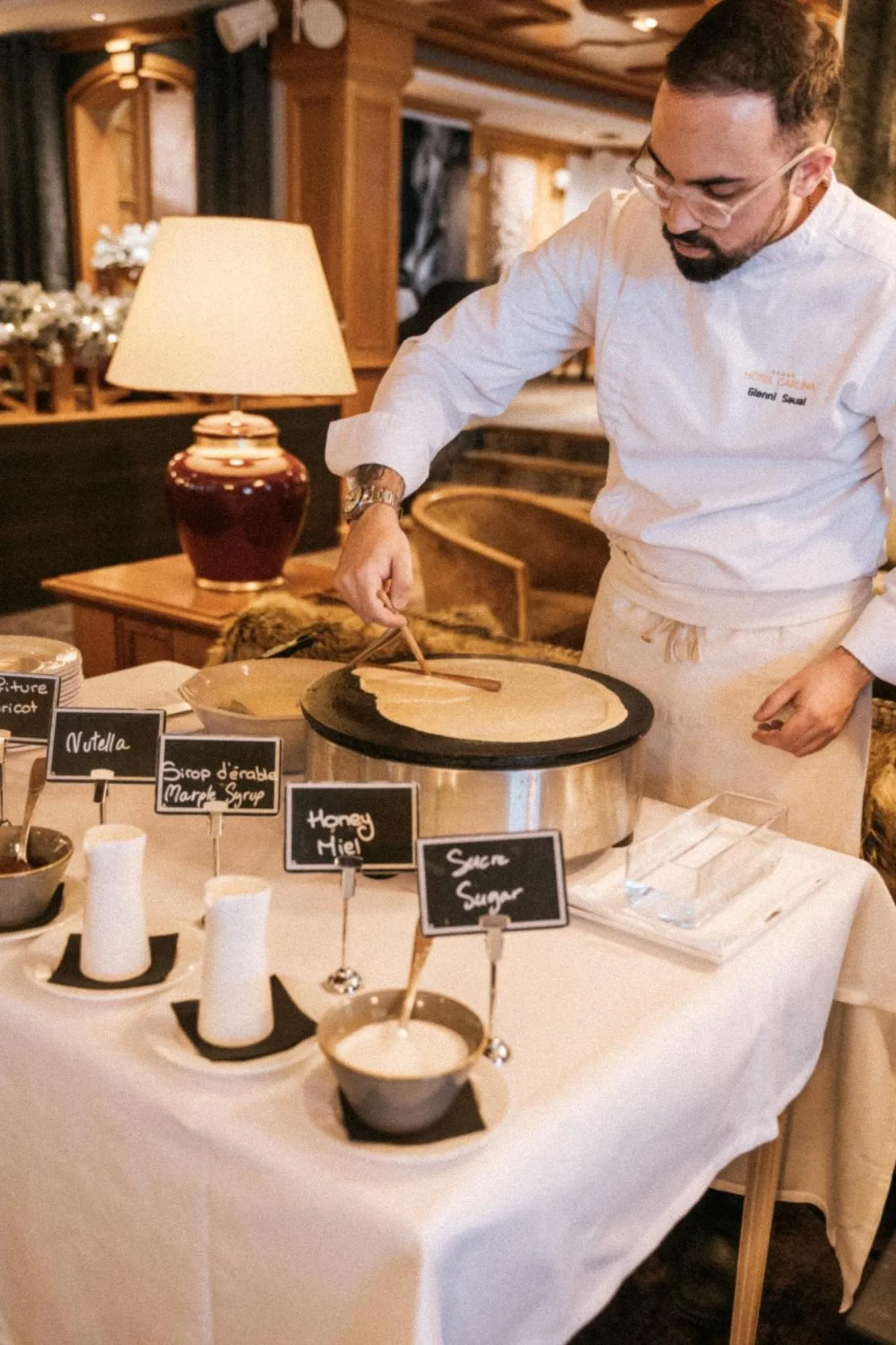 Restaurant/places to eat in Hotel Carlina