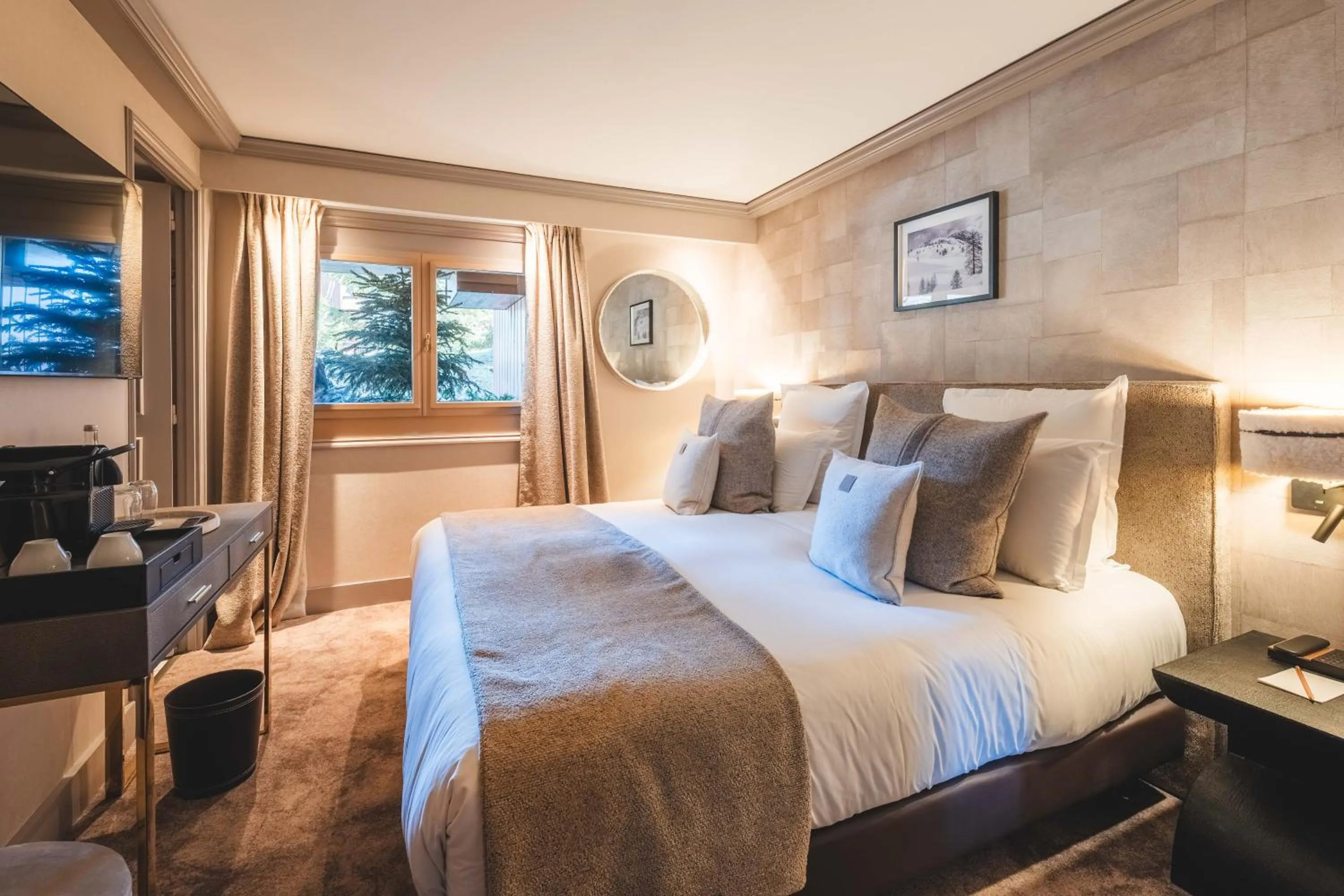 Bed in Hotel Carlina