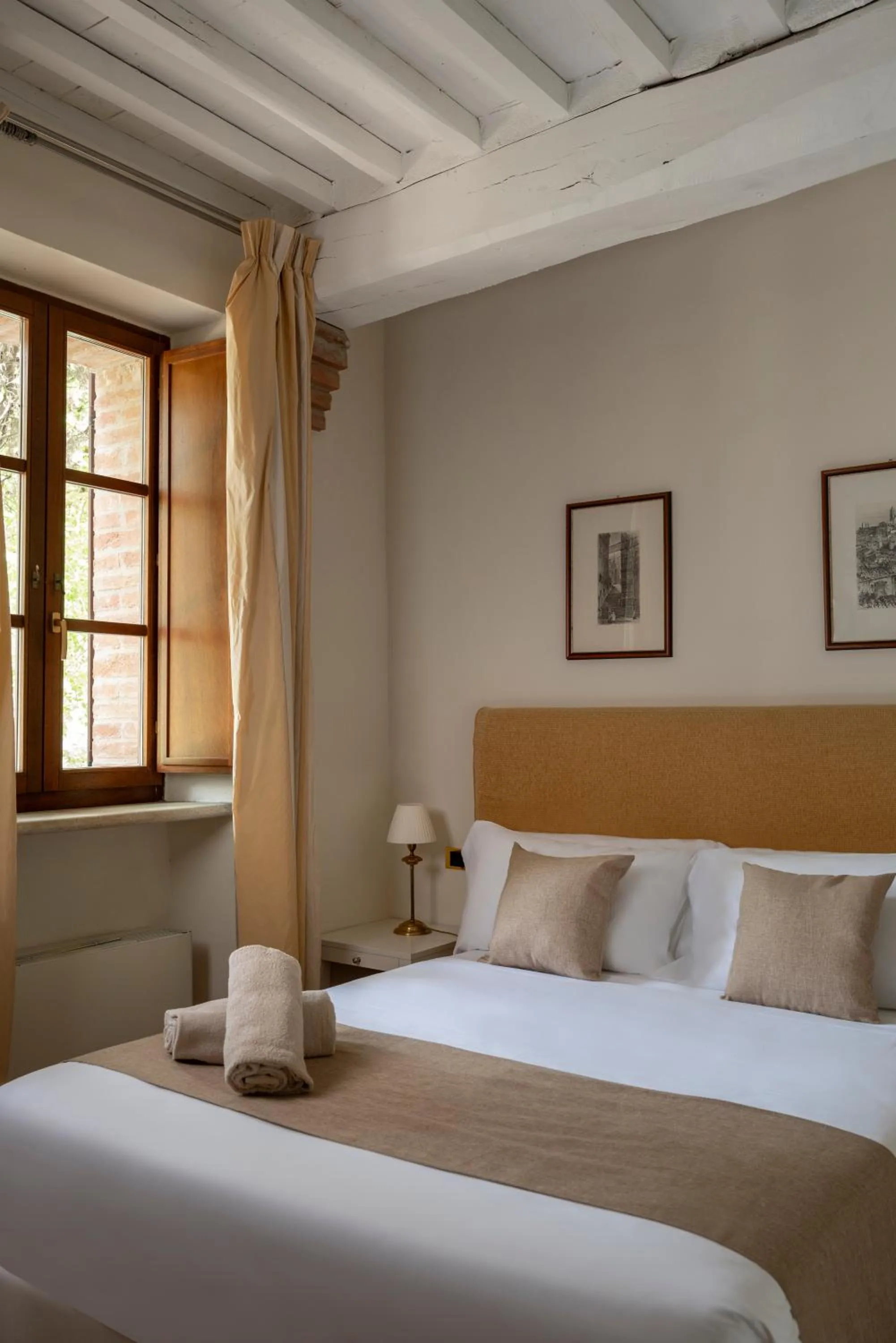 Bed in Castello di Leonina Relais - Adults Only