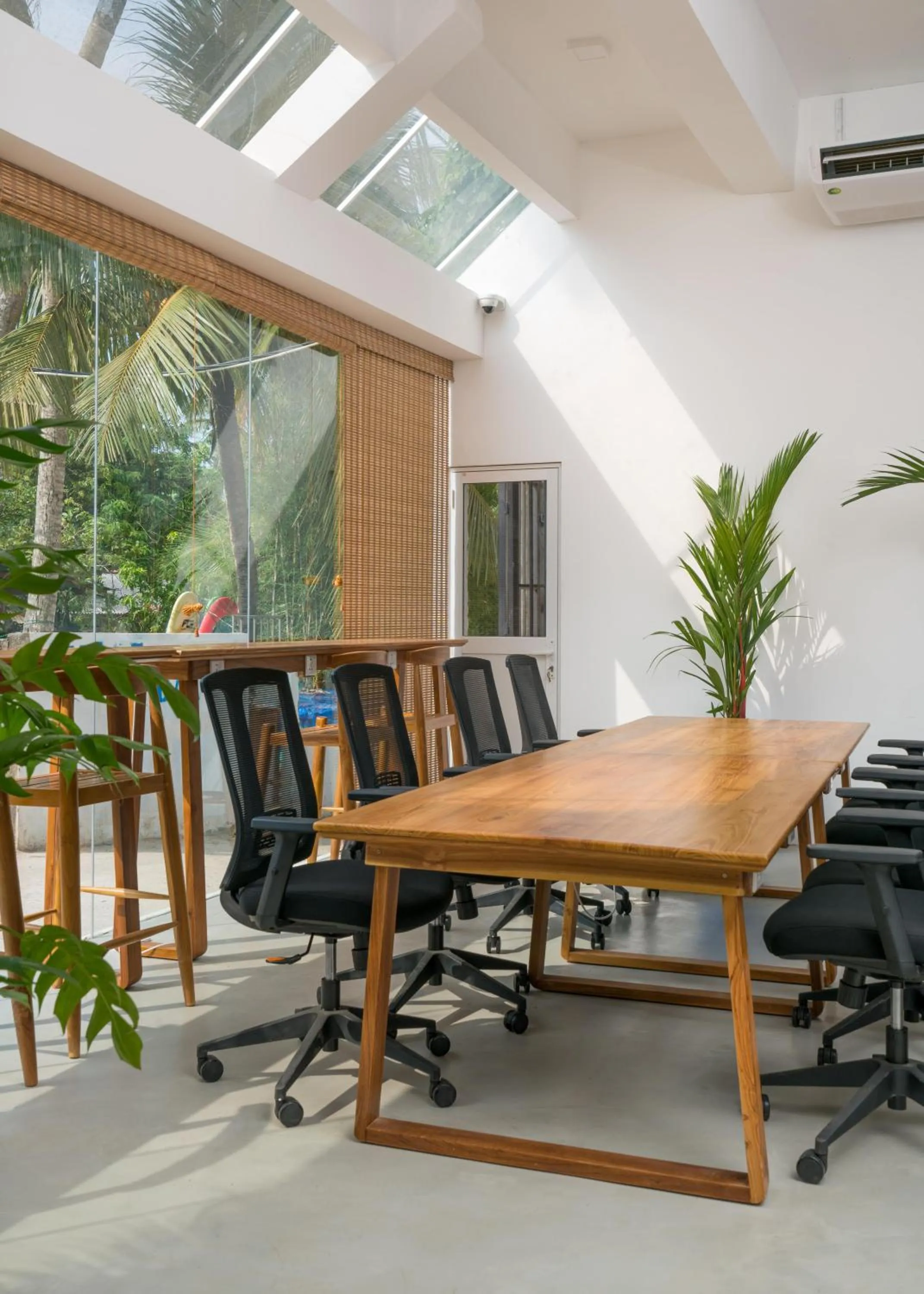 Business facilities in Outpost Weligama Beachfront