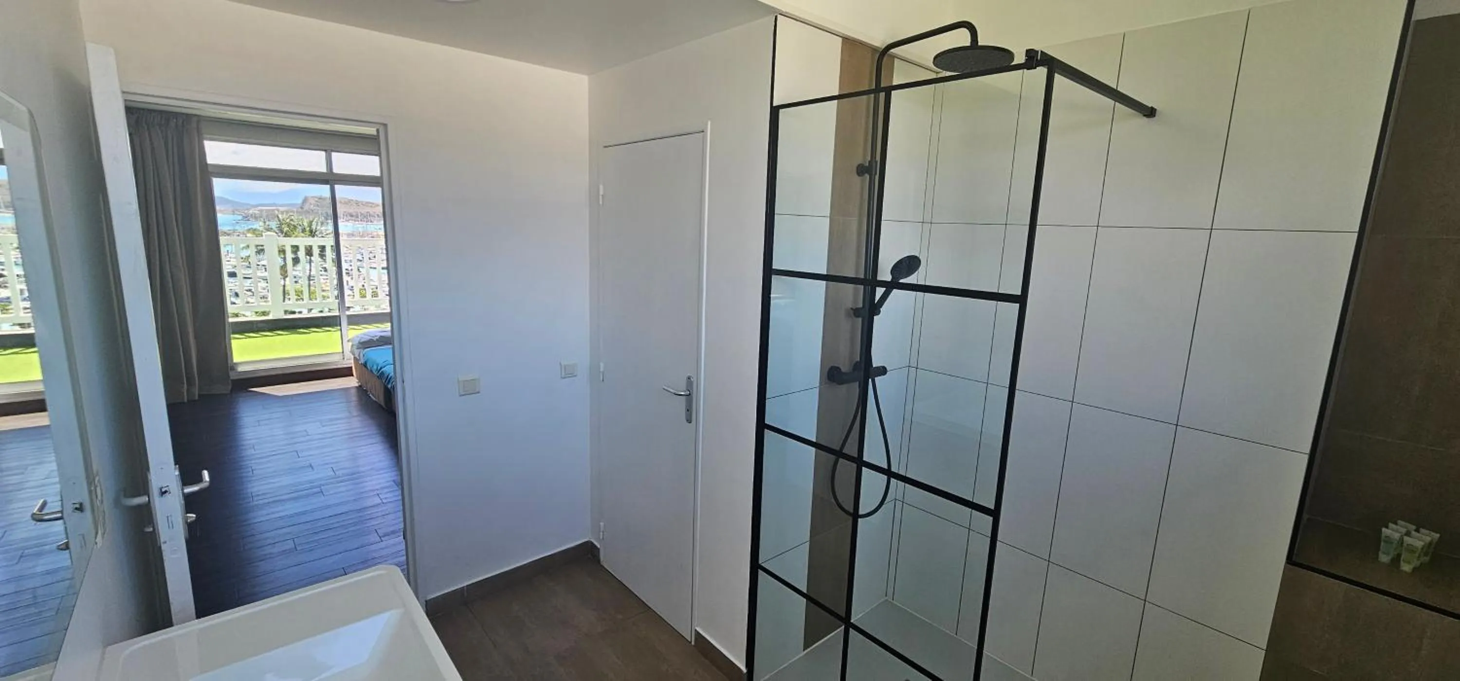 Shower in Auberge du MOCAMBO