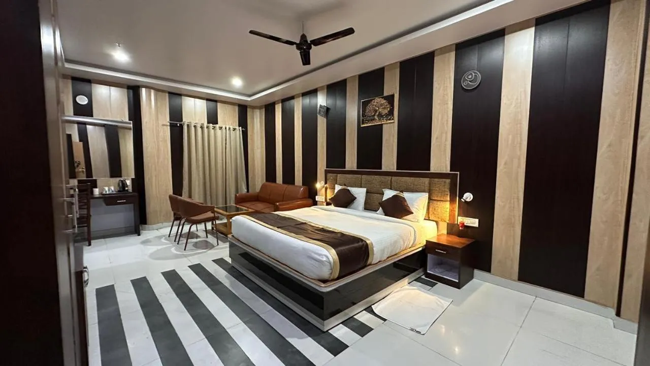 Living room, Bed in The Buddha Resort