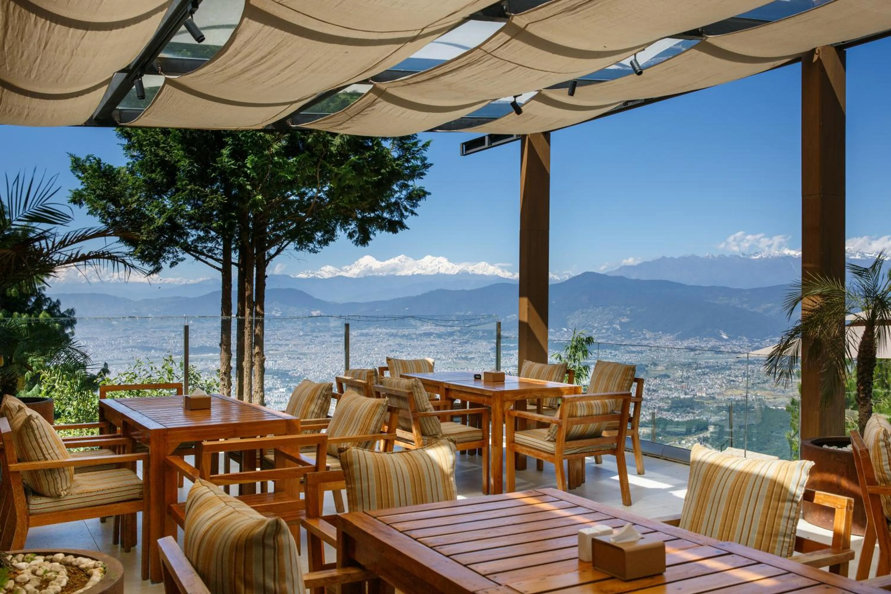 Restaurant/places to eat in The Terraces Resort and Spa