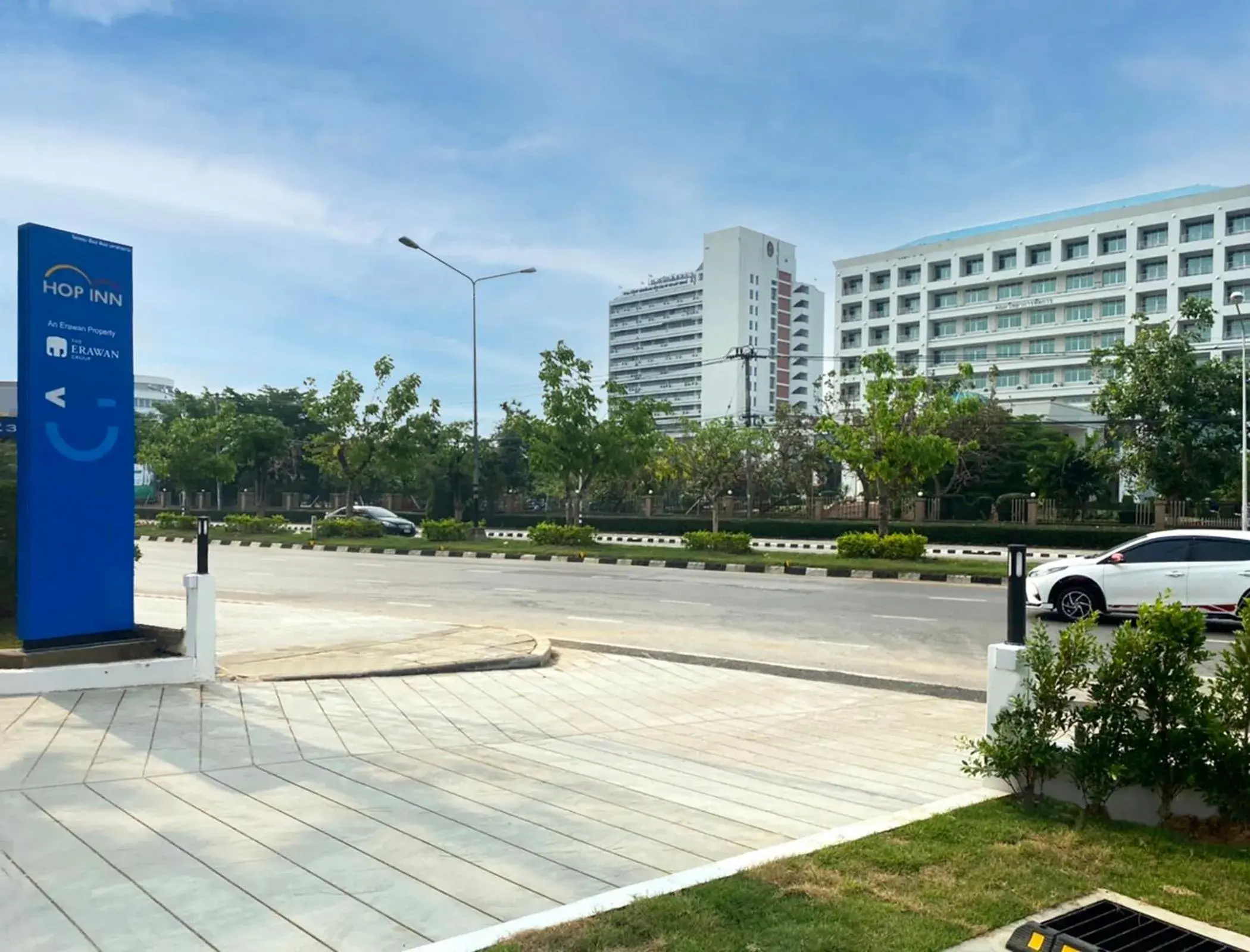 Facade/entrance in HOP INN Mahasarakham Facade/entrance in HOP INN Mahasarakham