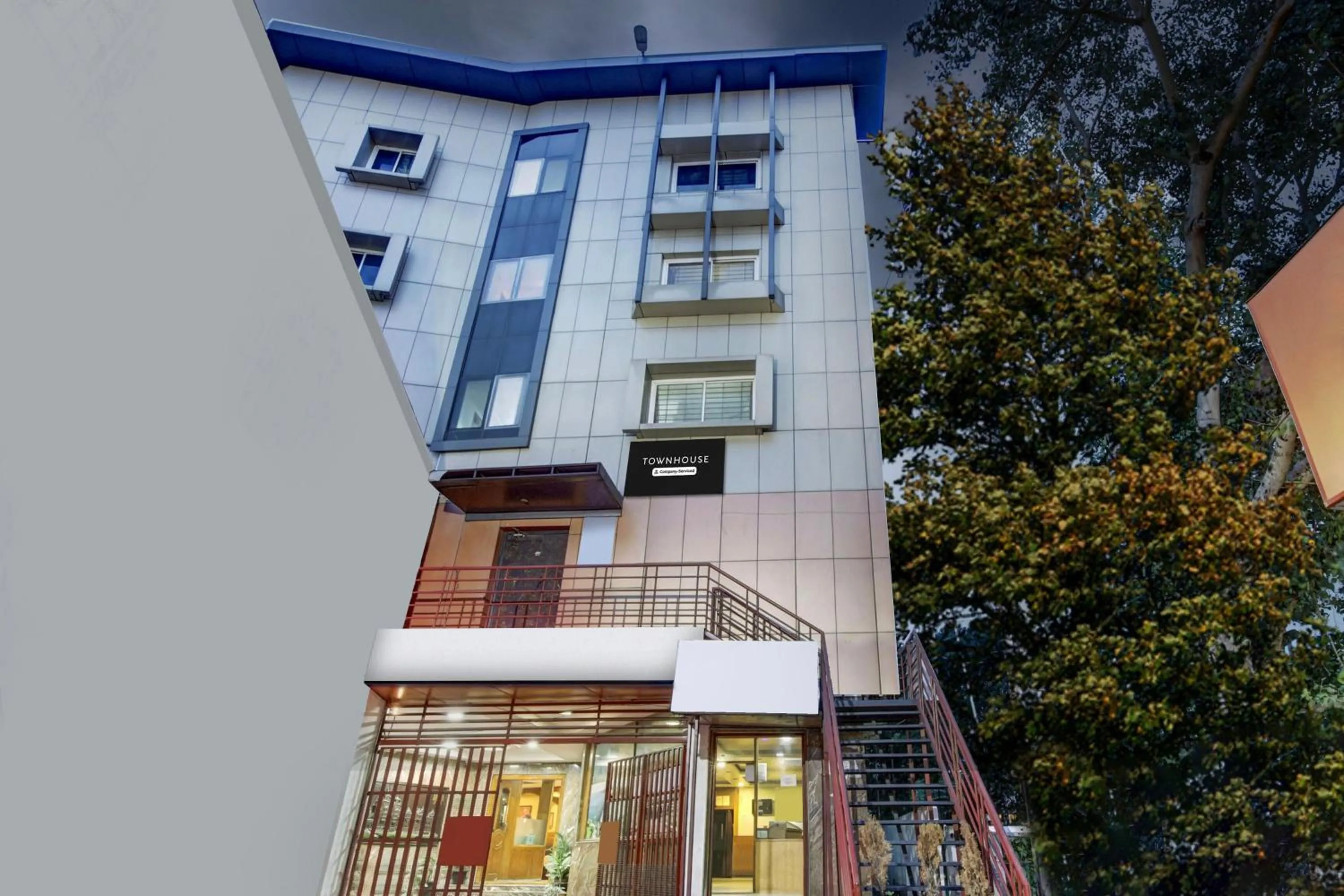 Facade/entrance in Super Townhouse Mysore City Centre Formerly Hotel Mahendra