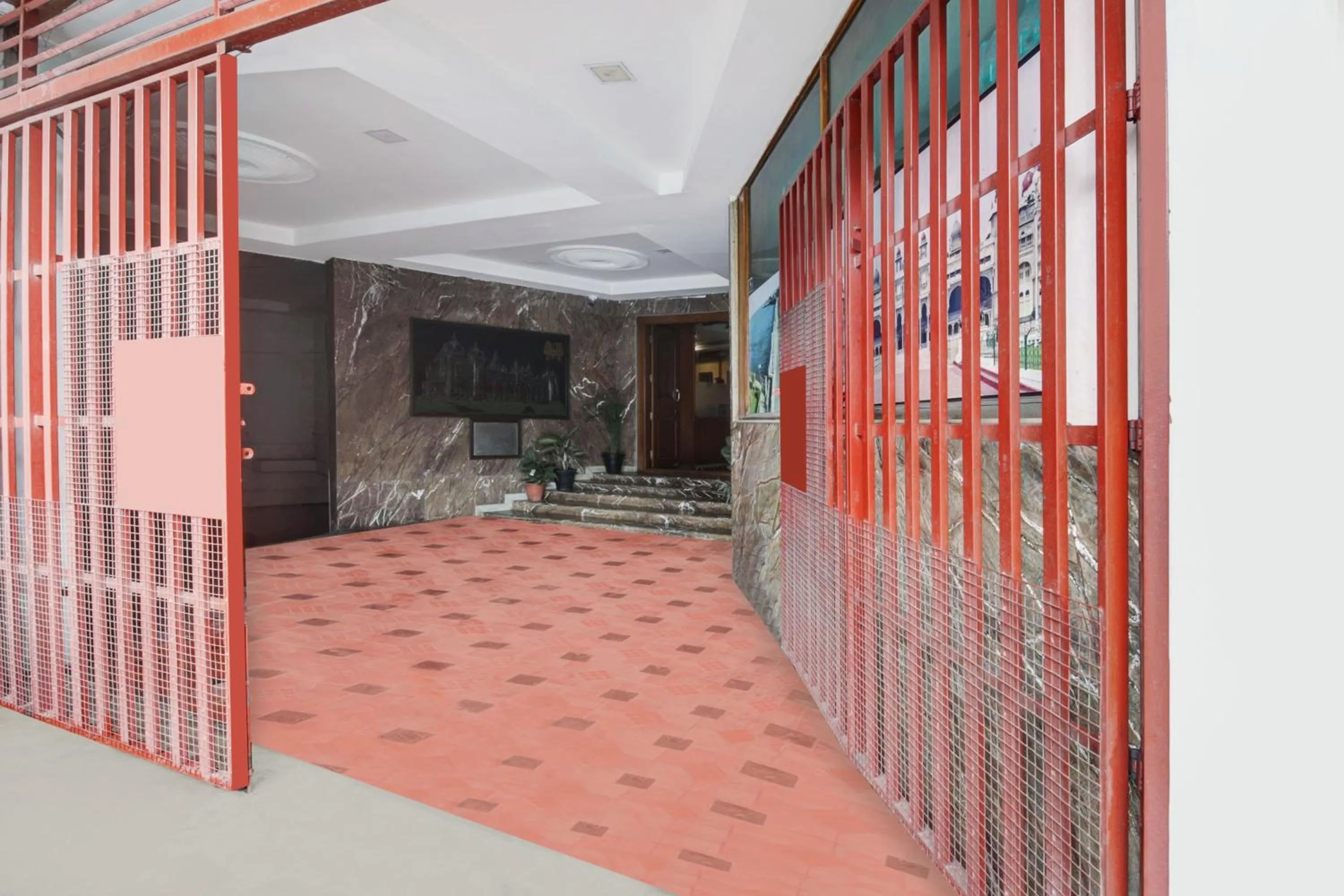 Facade/entrance in Super Townhouse Mysore City Centre Formerly Hotel Mahendra