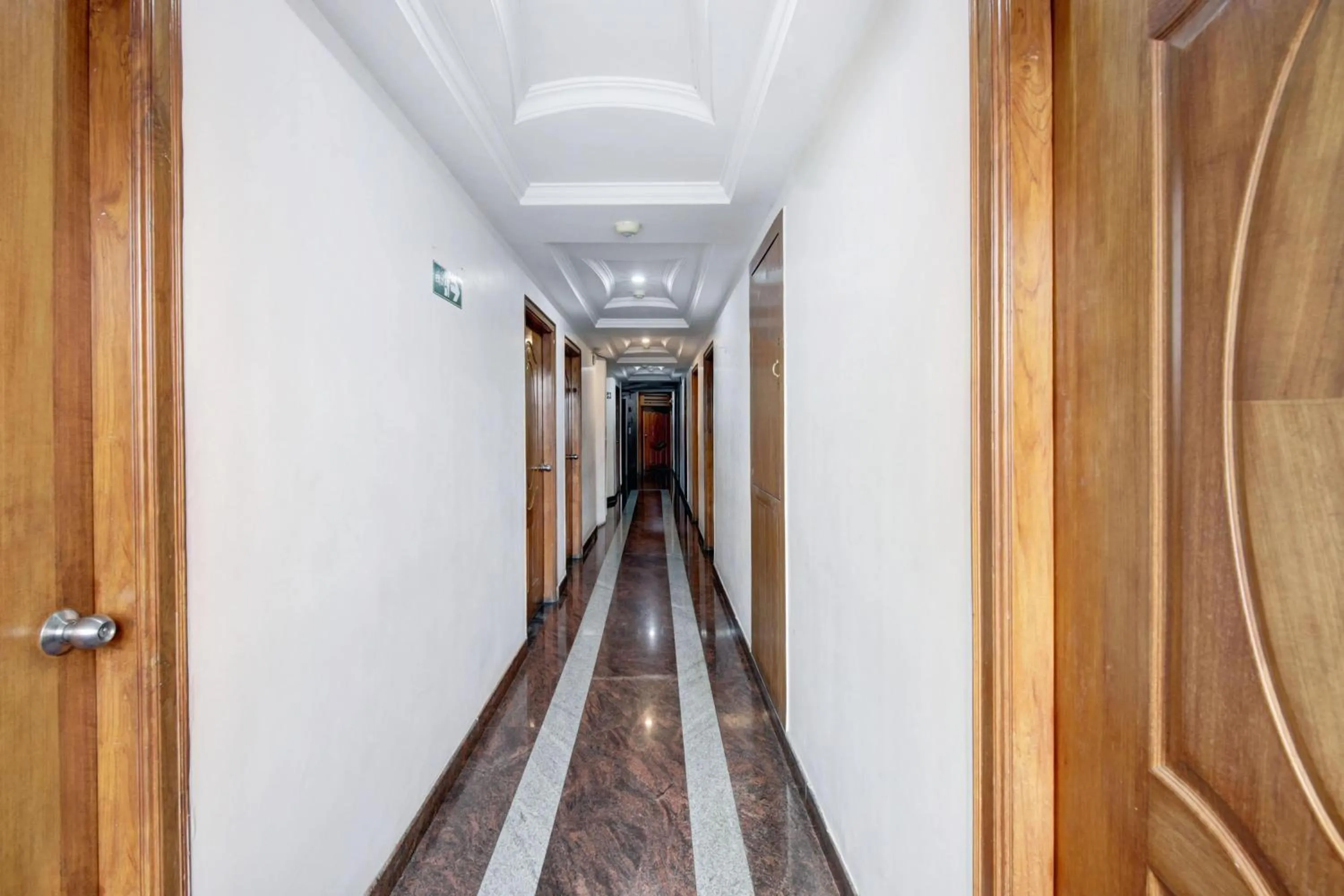 Lobby or reception in Super Townhouse Mysore City Centre Formerly Hotel Mahendra