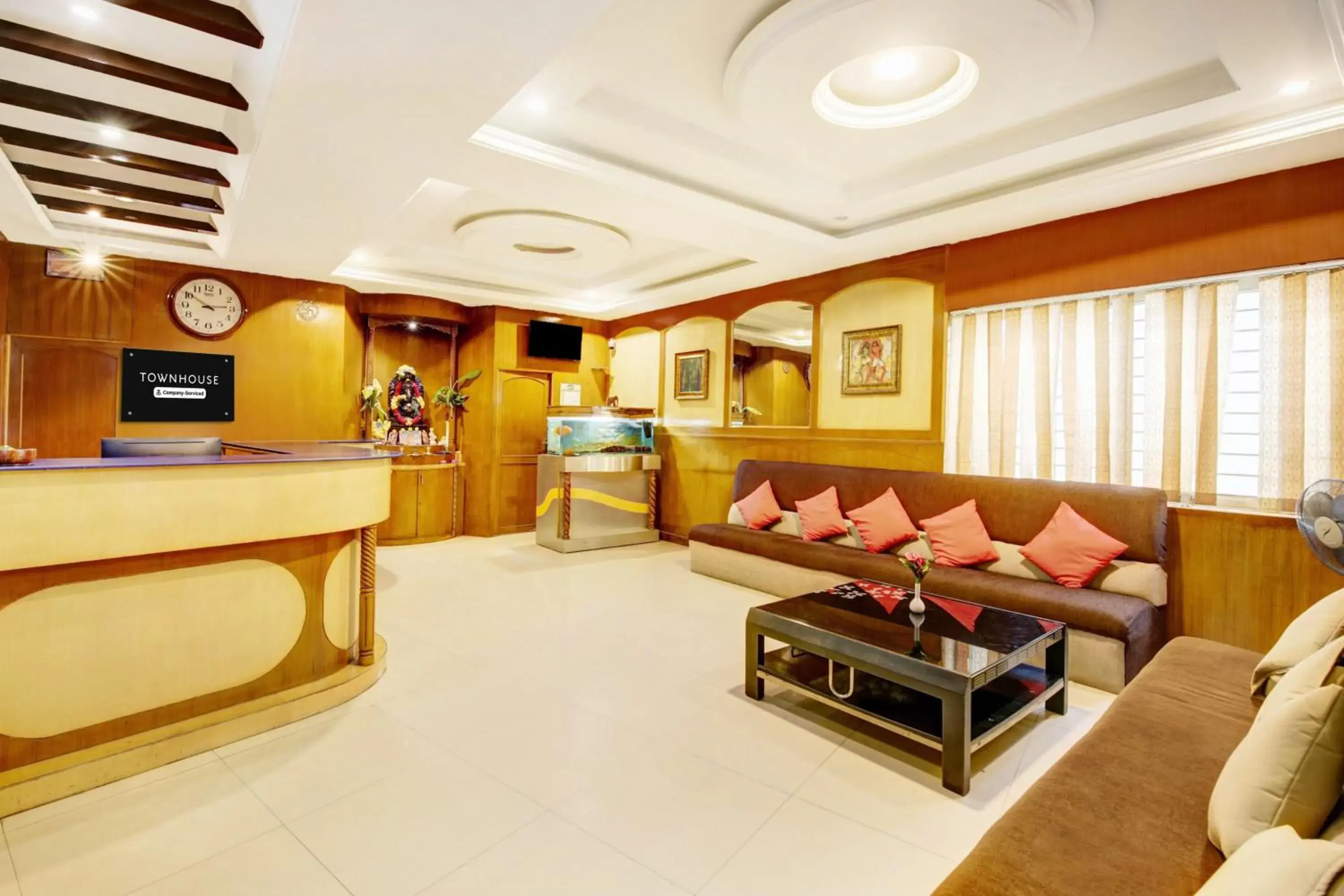 Lobby or reception in Super Townhouse Mysore City Centre Formerly Hotel Mahendra Lobby or reception in Super Townhouse Mysore City Centre Formerly Hotel Mahendra