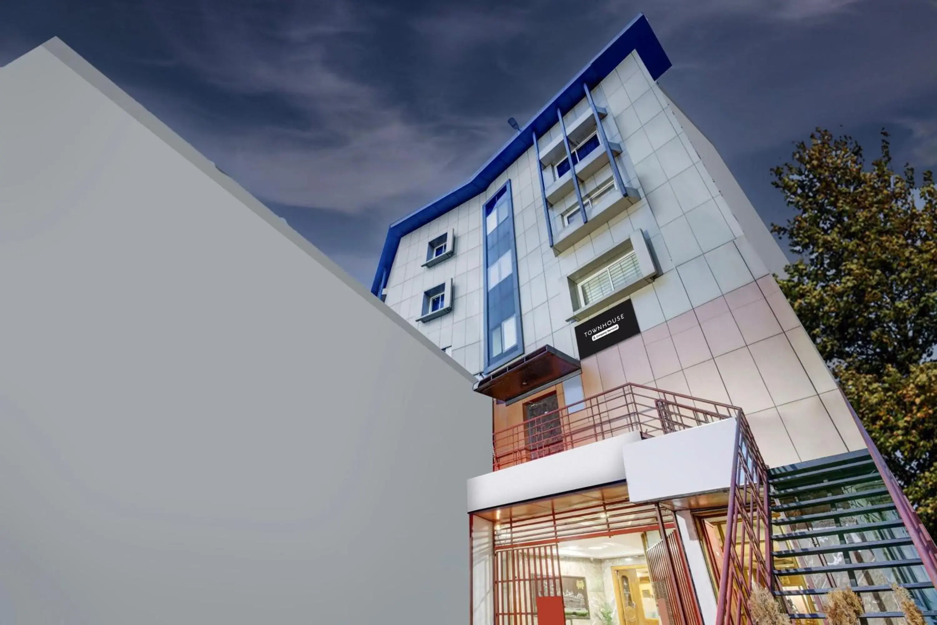 Facade/entrance in Super Townhouse Mysore City Centre Formerly Hotel Mahendra Facade/entrance in Super Townhouse Mysore City Centre Formerly Hotel Mahendra