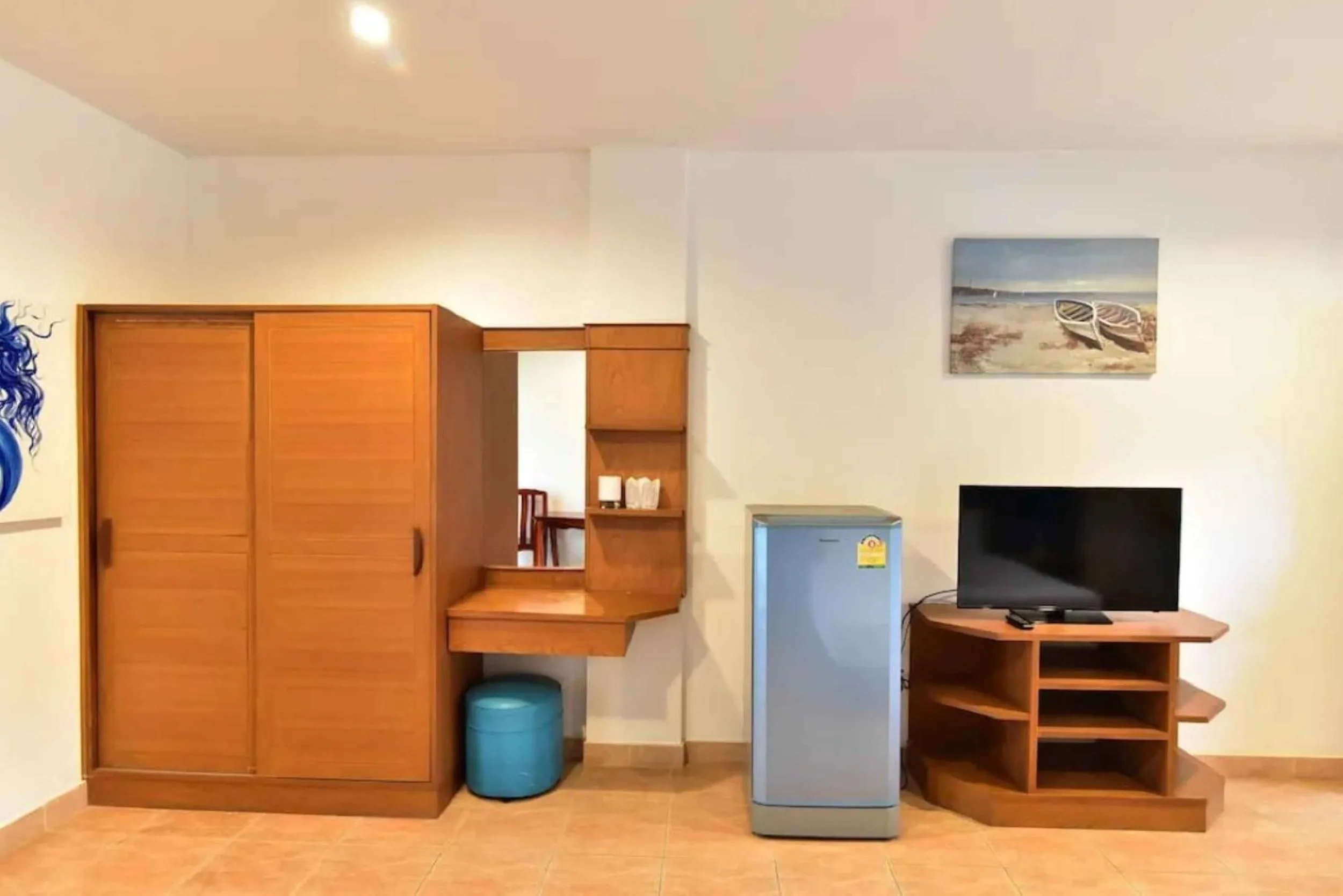 TV and multimedia in Ampan Resort & Apartment