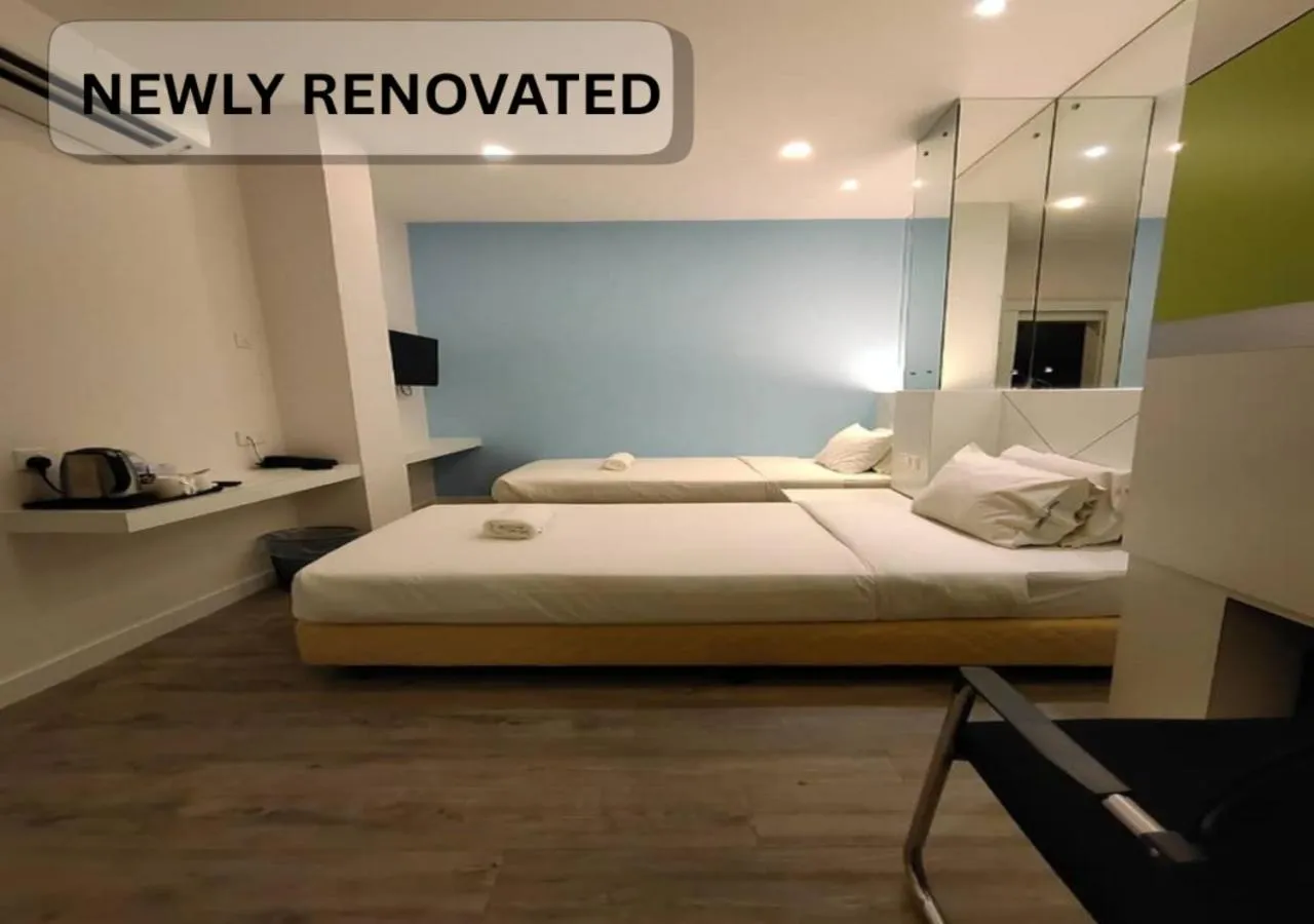 Bed in CAPITAL EXPRESS