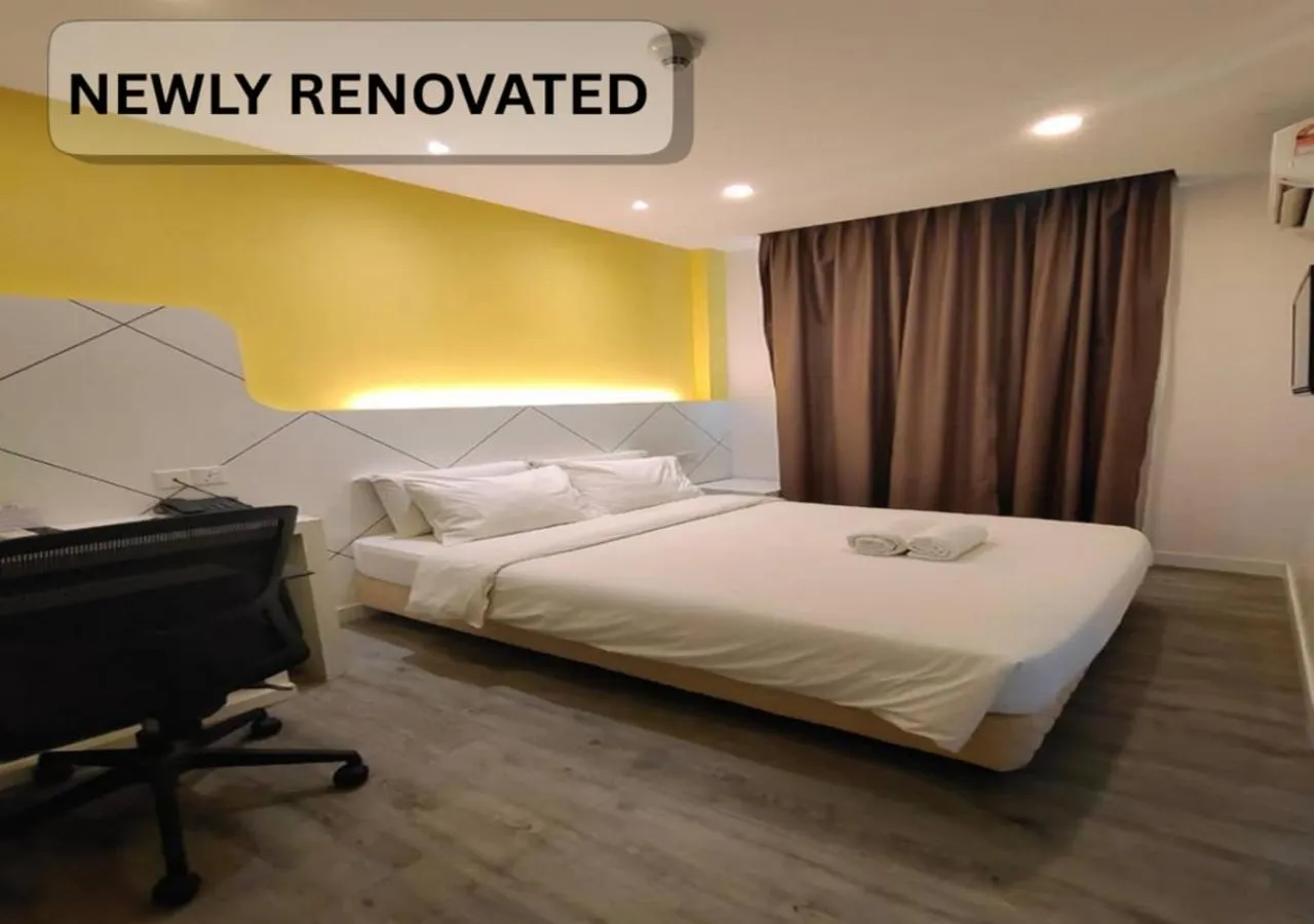 Bed in CAPITAL EXPRESS