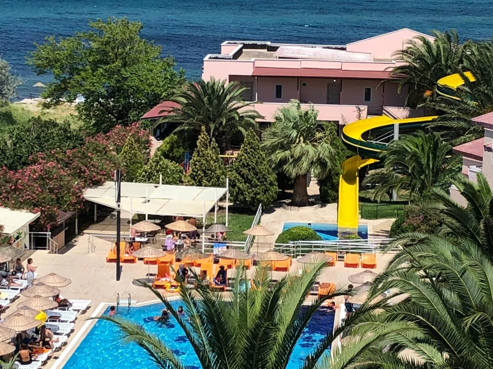 Swimming pool in AFYTOS ÖREN PARK MTK