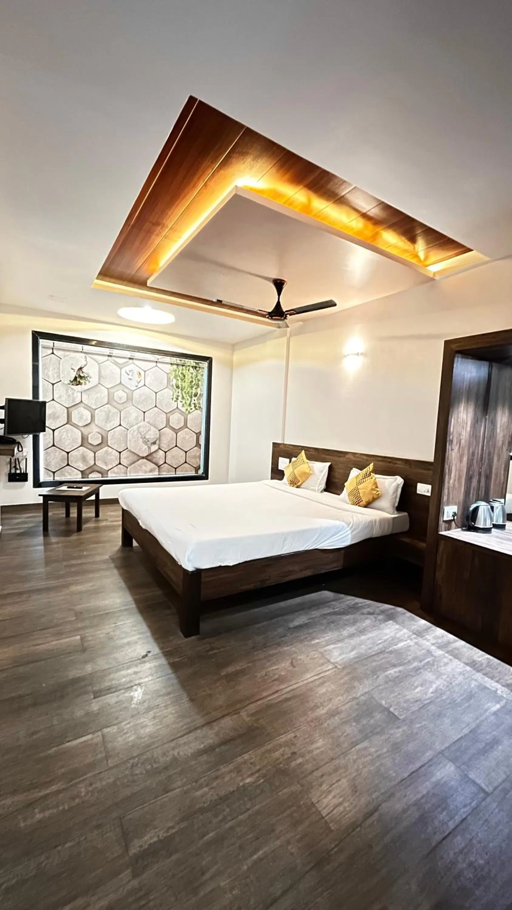 Photo of the whole room in Jimmy Beach Resort