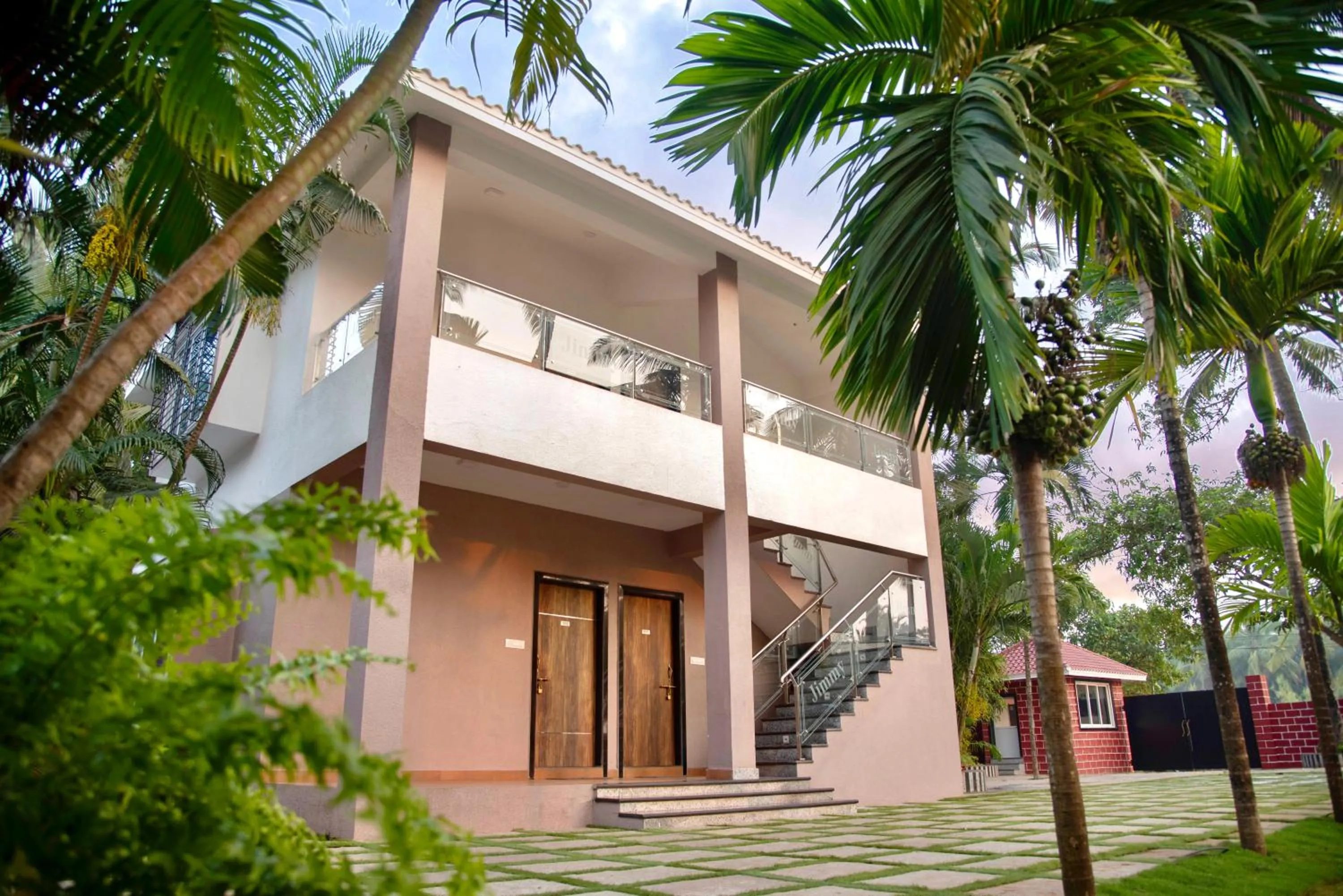 Property Building in Jimmy Beach Resort