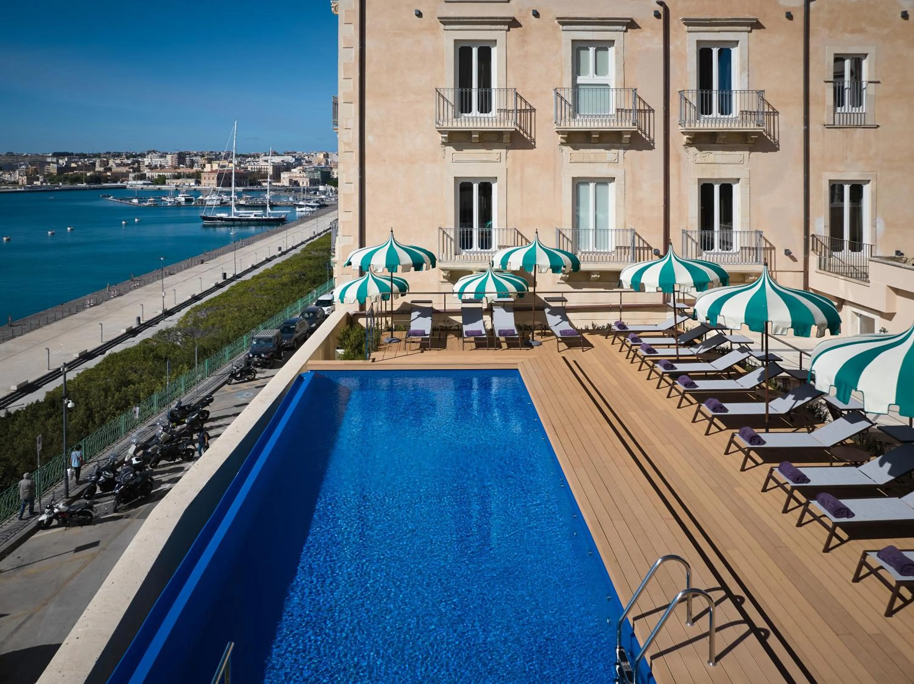 Swimming pool in Grand Hotel Des Etrangers- The Leading Hotels of the World