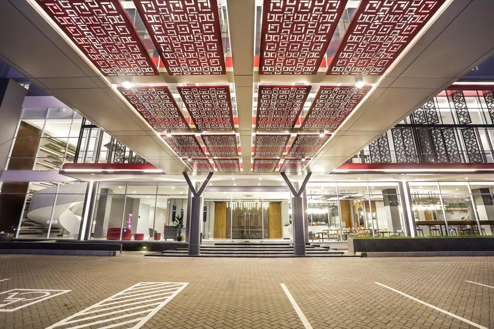 Parking in favehotel Pamanukan