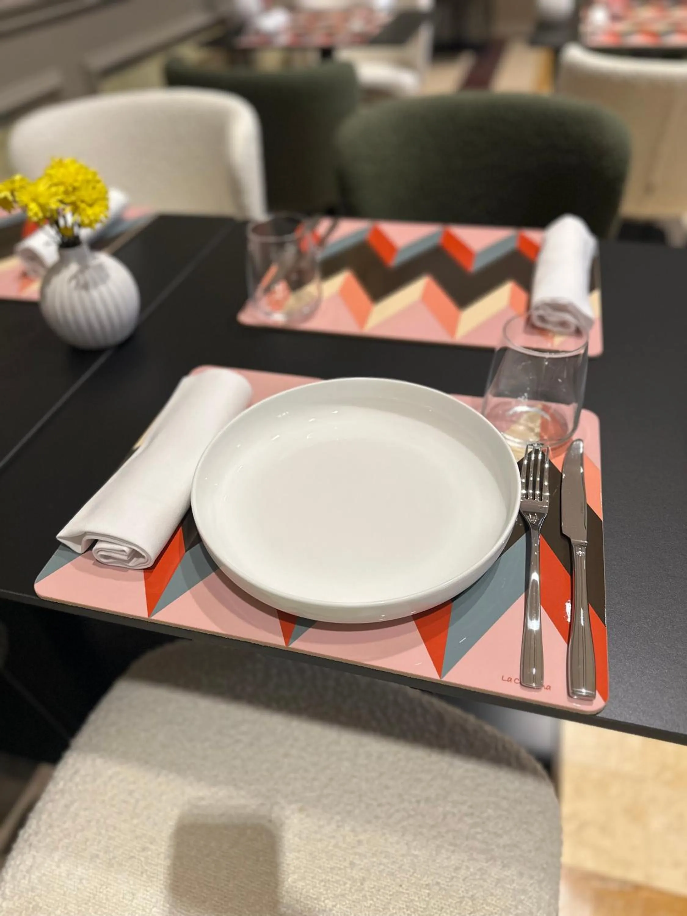 Restaurant/places to eat in UNA Hotels One Catania