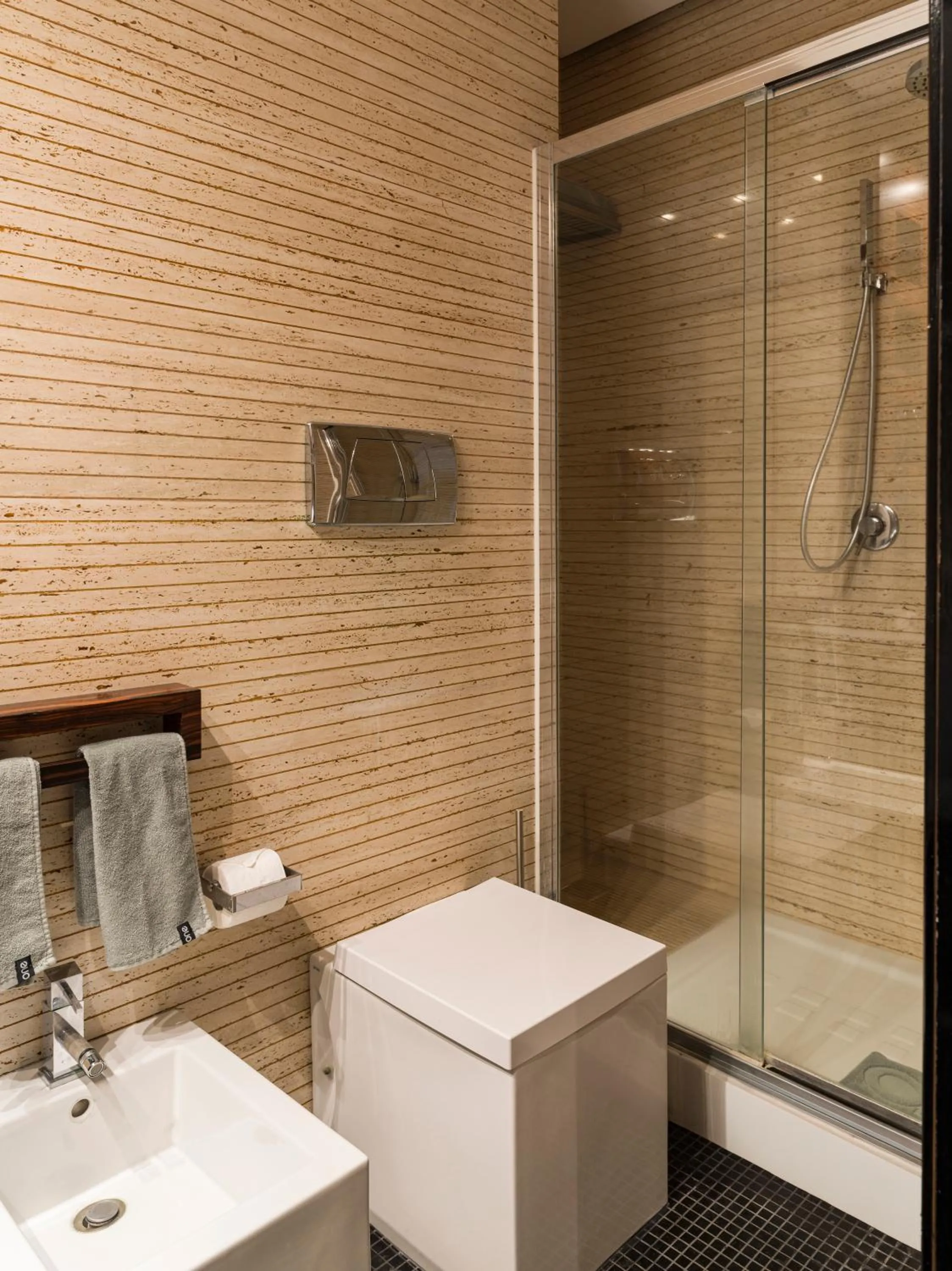 Bathroom in UNA Hotels One Catania