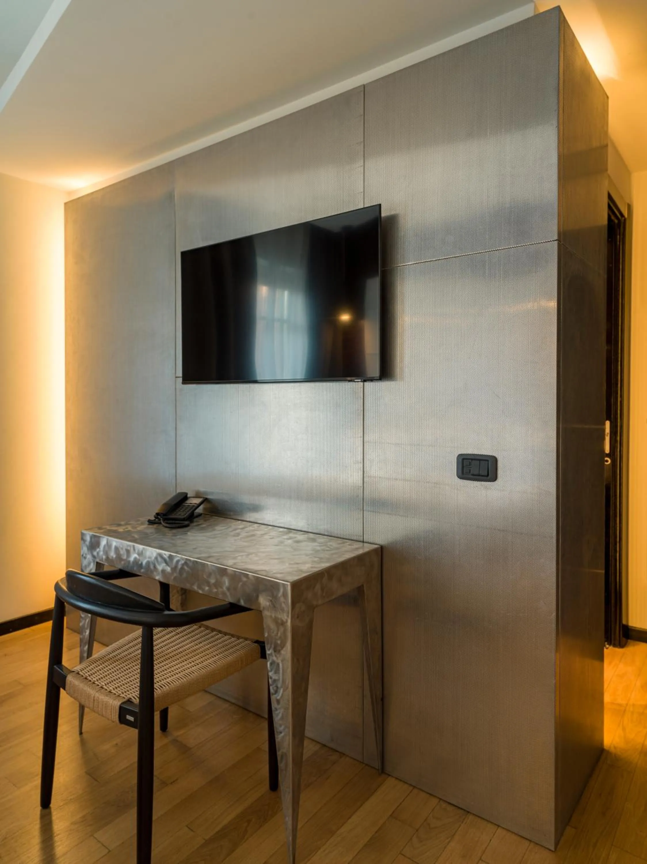 TV and multimedia in UNA Hotels One Catania