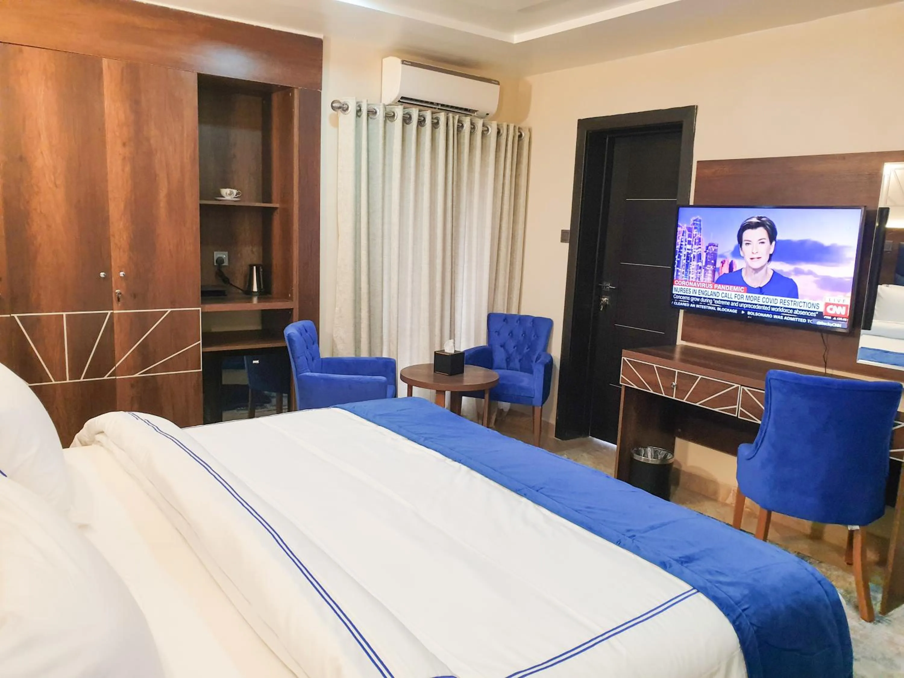 TV and multimedia, Bed in Musada Luxury Hotels and Suites