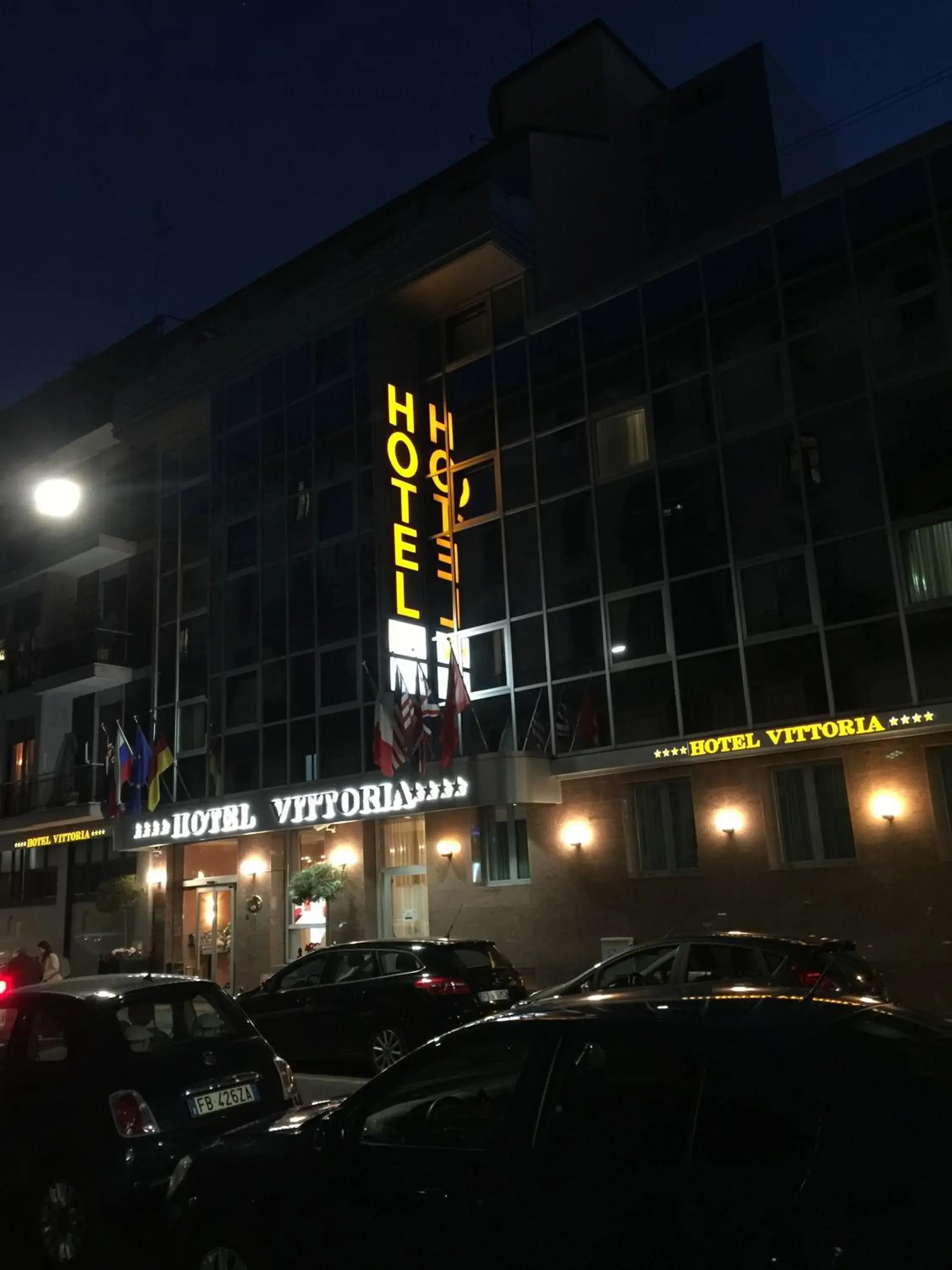 Facade/entrance in Hotel Vittoria Facade/entrance in Hotel Vittoria