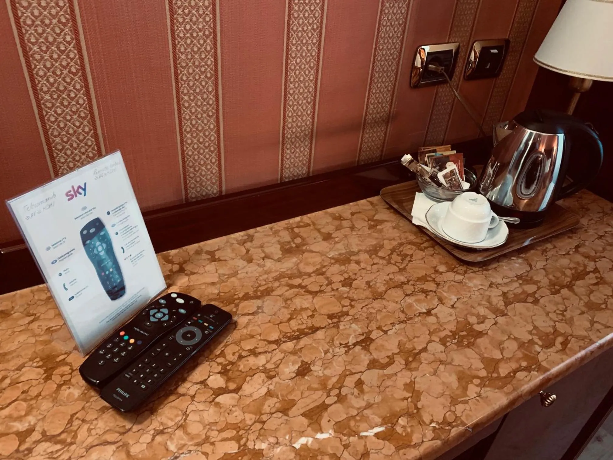 TV and multimedia in Hotel Vittoria