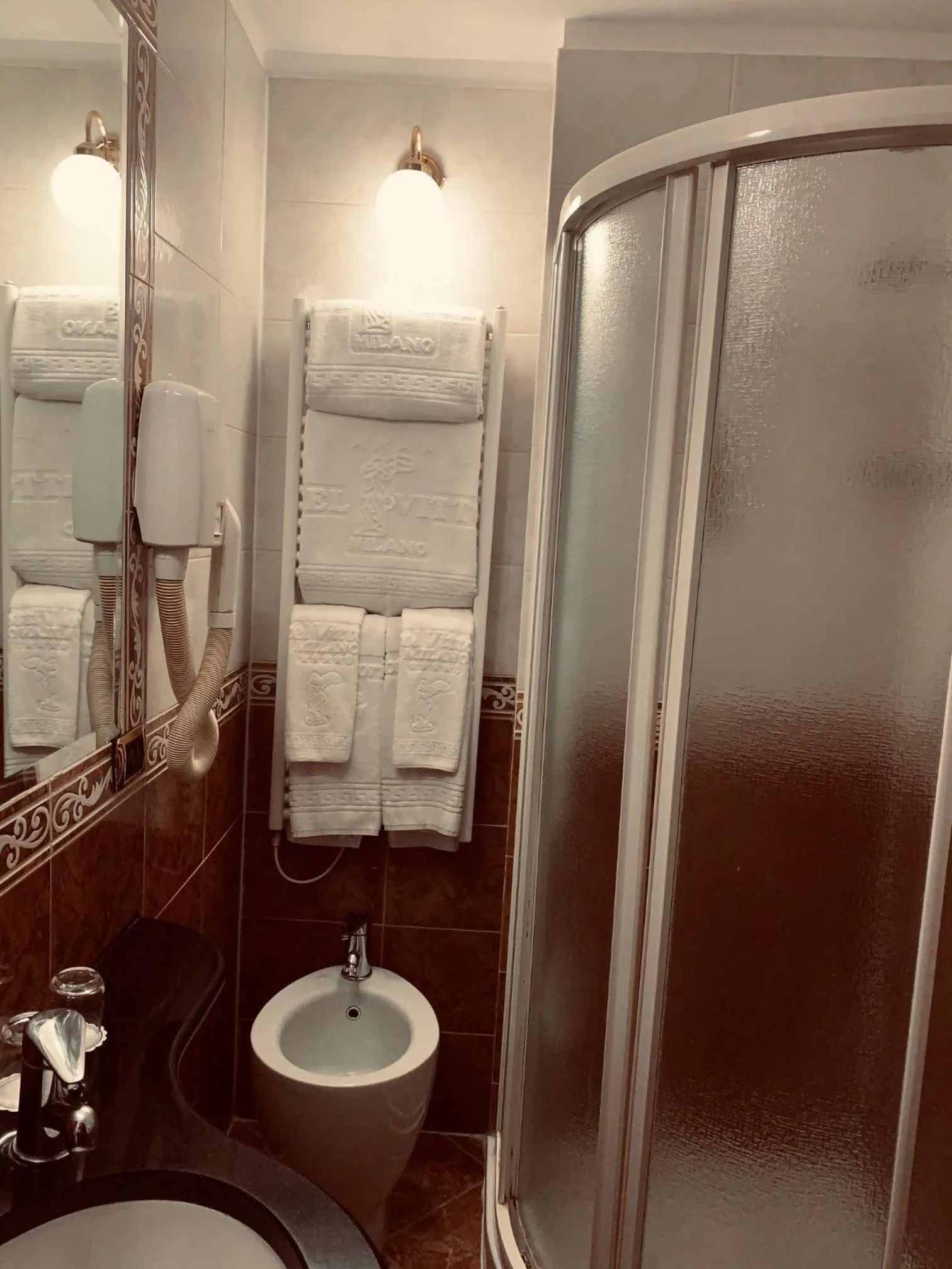 Shower in Hotel Vittoria