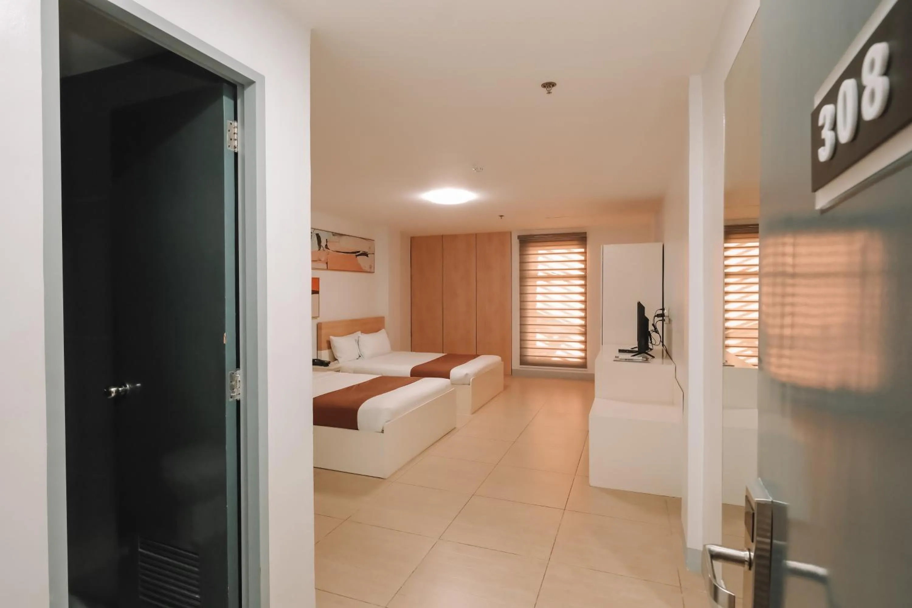 Floor plan, Bed in Rosey Hotel