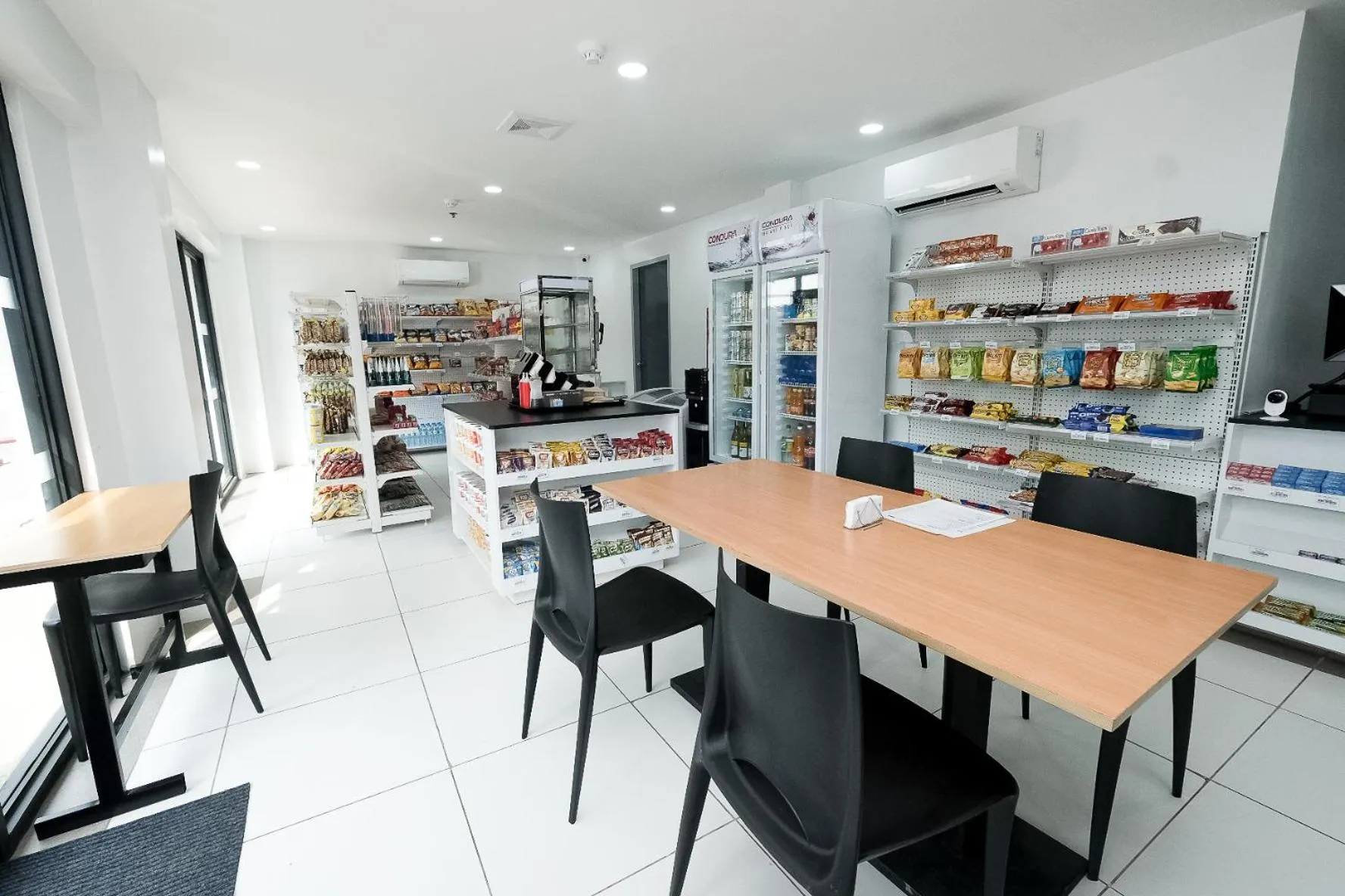 On-site shops in Rosey Hotel