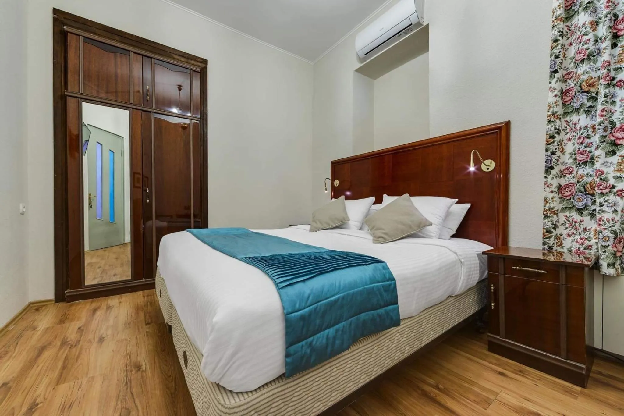 Bed in House 52 Boutique Hotel