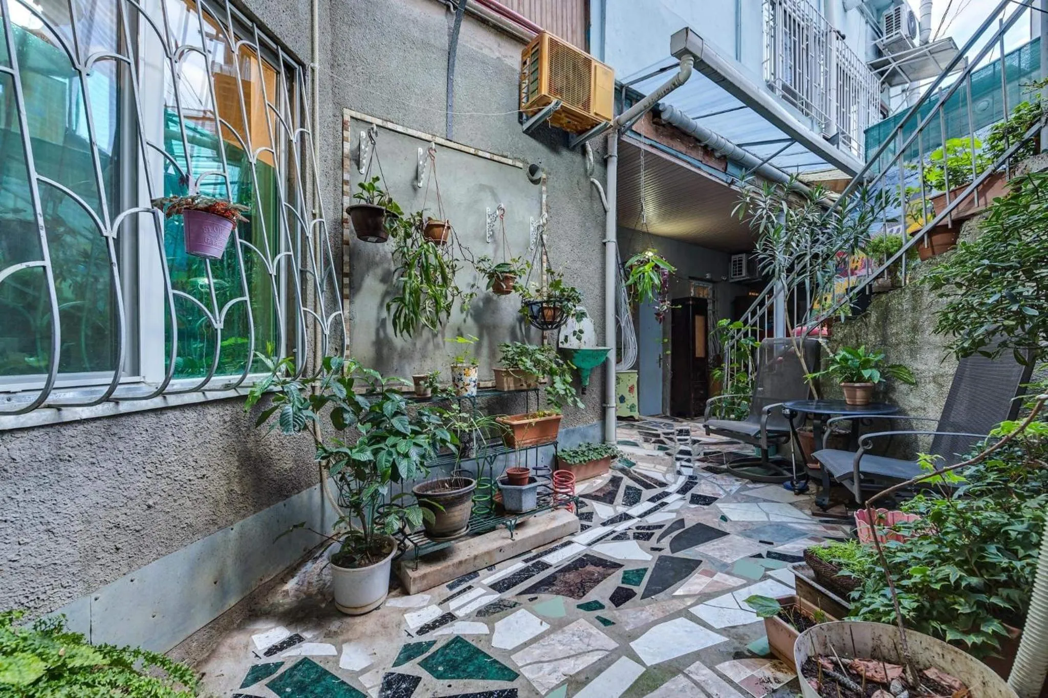 Facade/entrance in House 52 Boutique Hotel