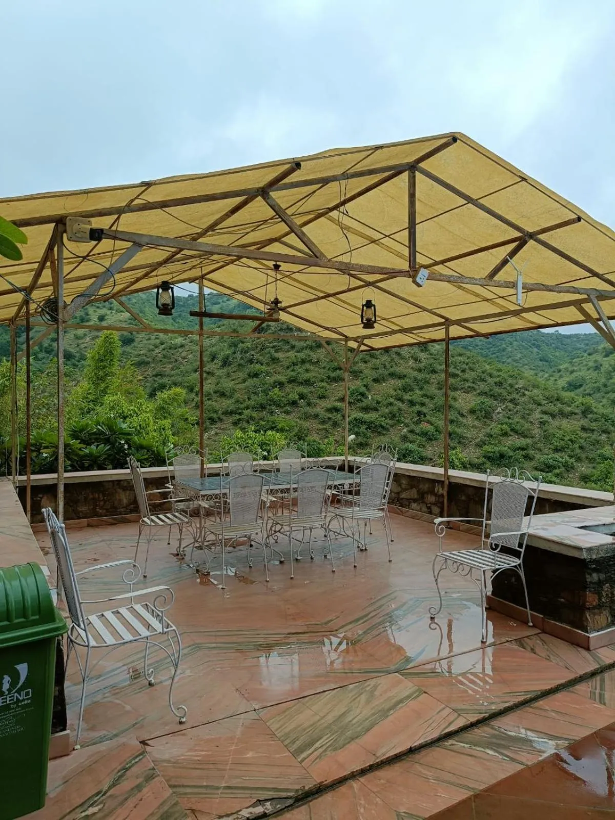 Seating area in The HighGarden Resort