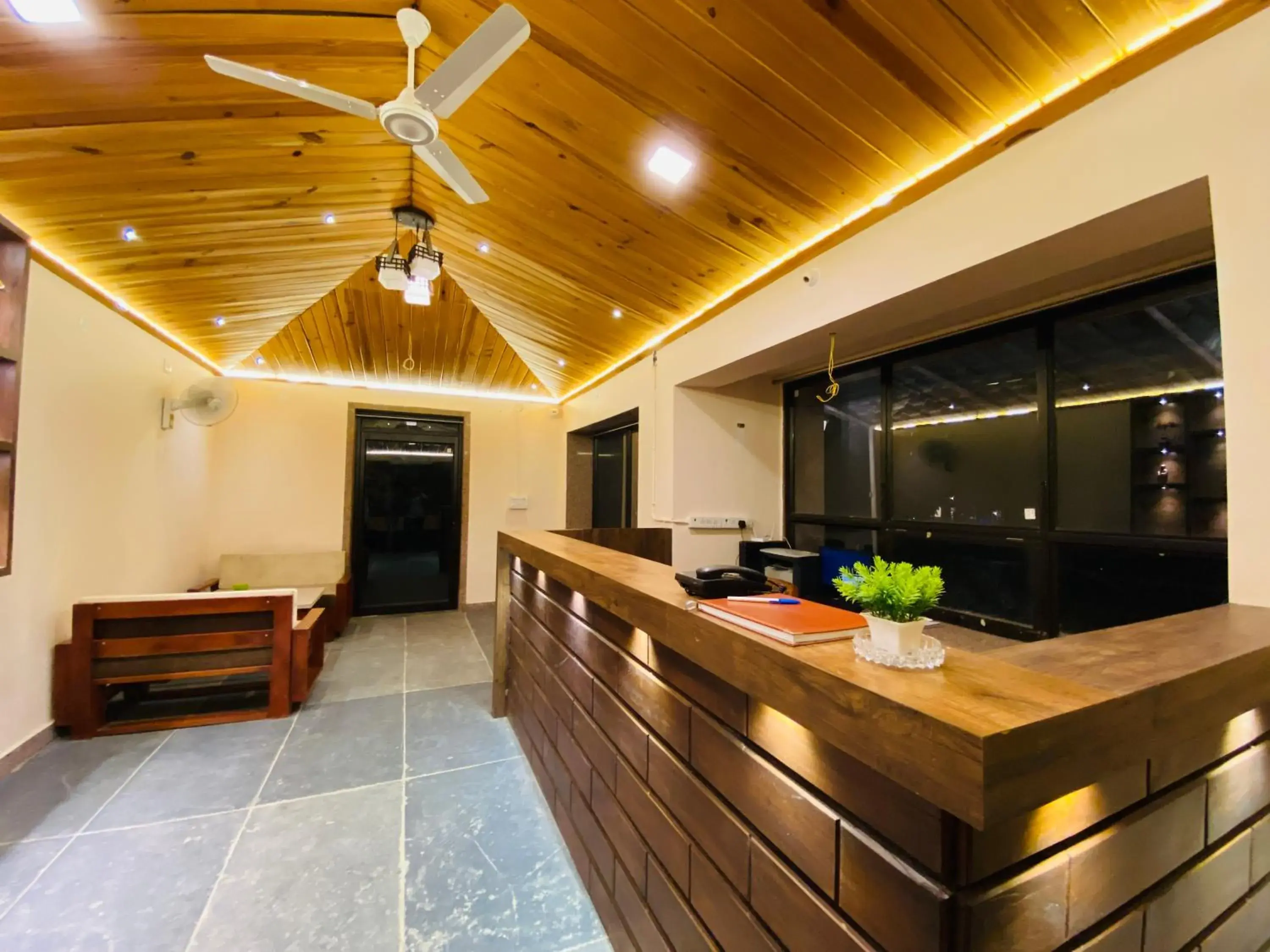 Lounge or bar in The HighGarden Resort Lounge or bar in The HighGarden Resort